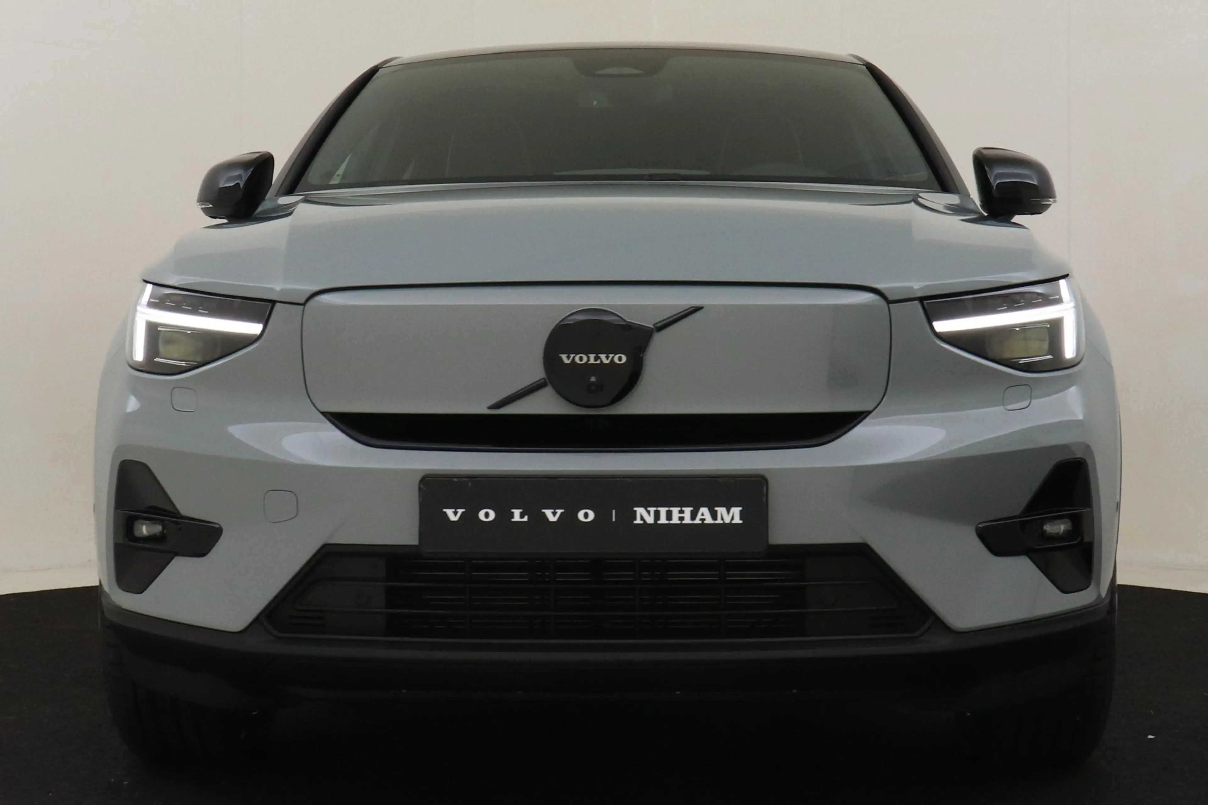 Volvo EC40 TWIN MOTOR ULTRA BLACK EDITION EUROPA 82 kWh *FULL — photo 9