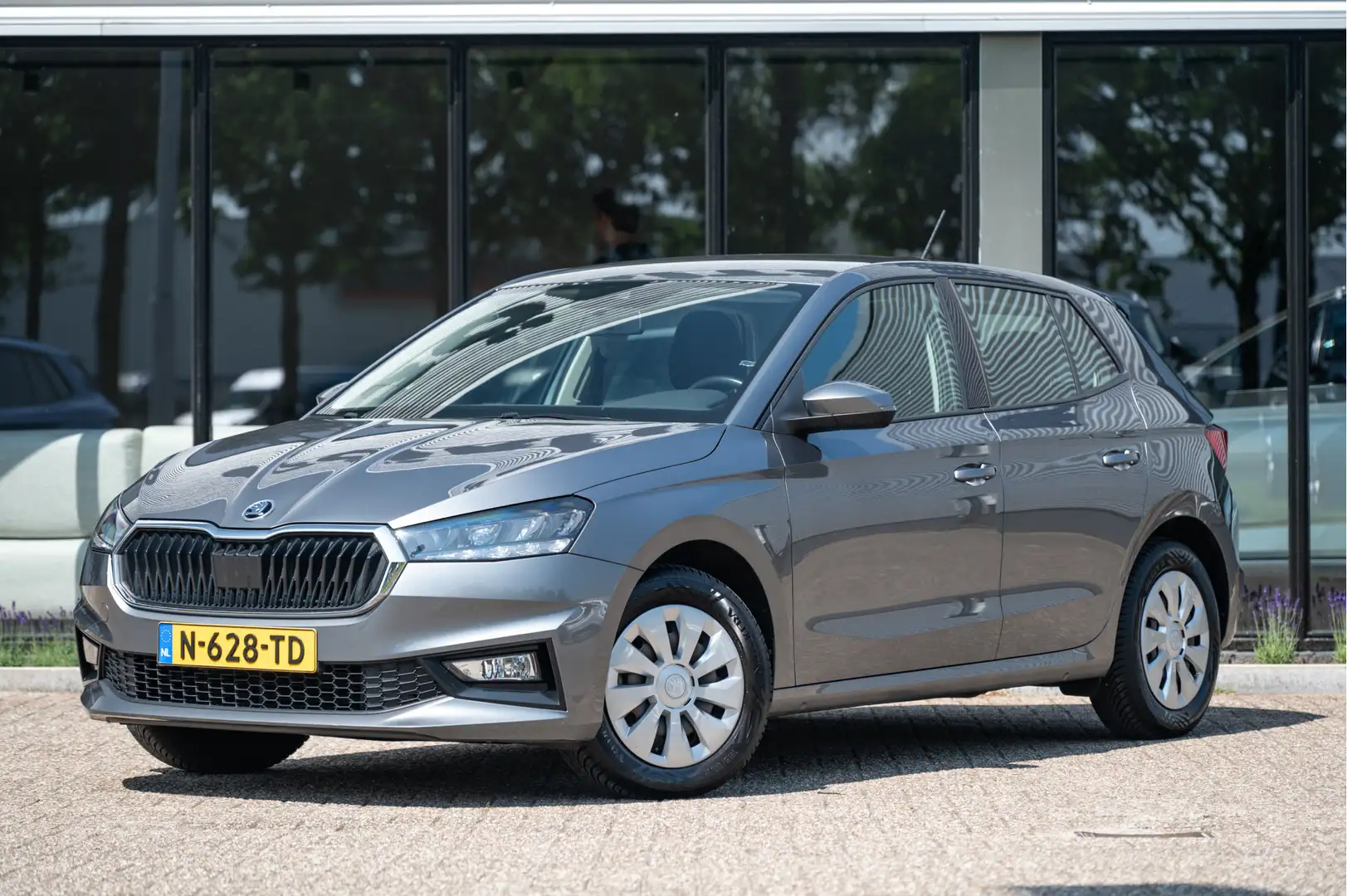 Skoda Fabia 1.0 TSI Ambition | Navi by App | Stoelverw. | Crui Grigio - 1