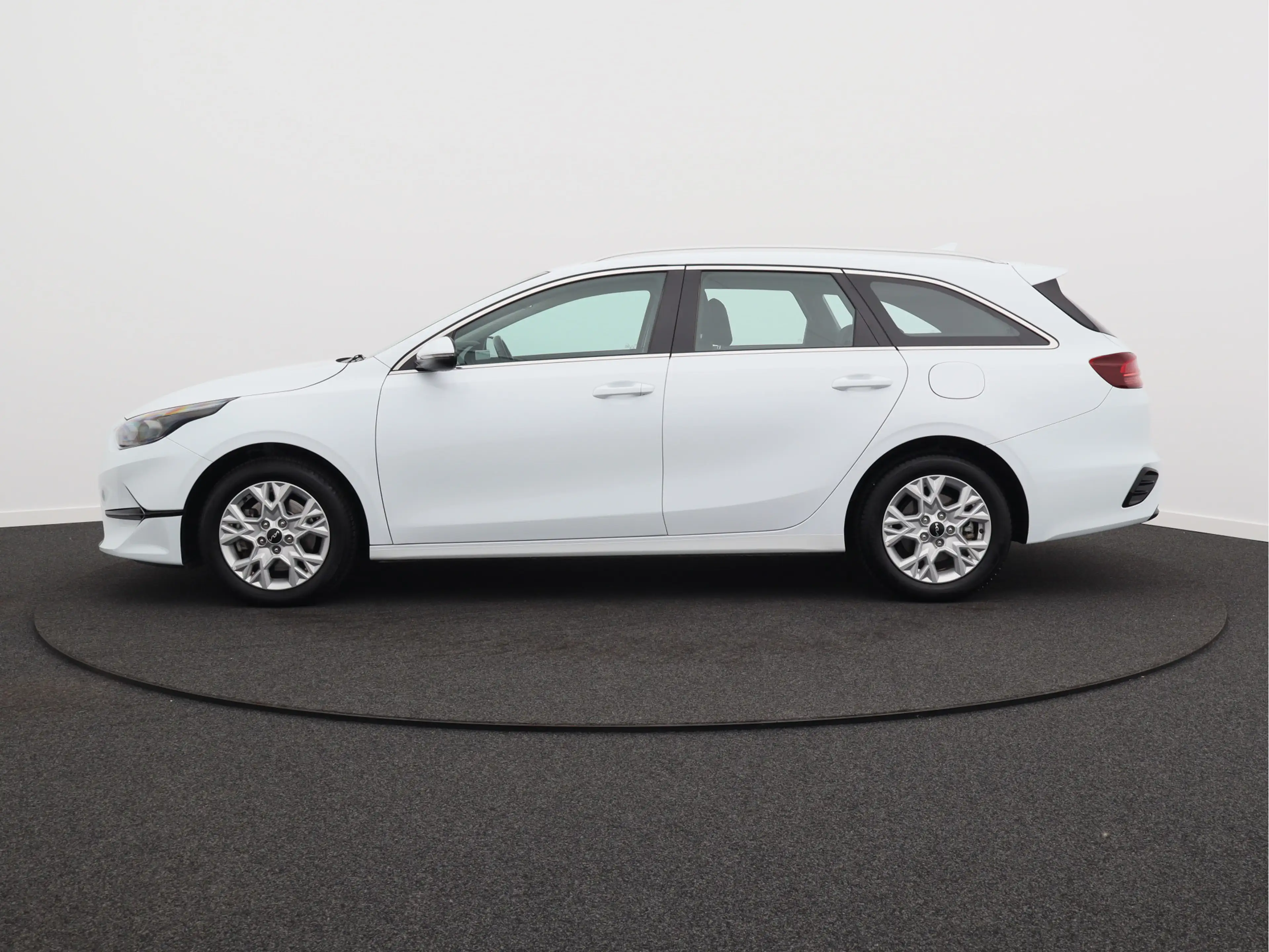 Kia Ceed SW / cee'd SW Sportswagon 1.0 T-GDi DynamicLine/ lage km/ trekha — photo 10