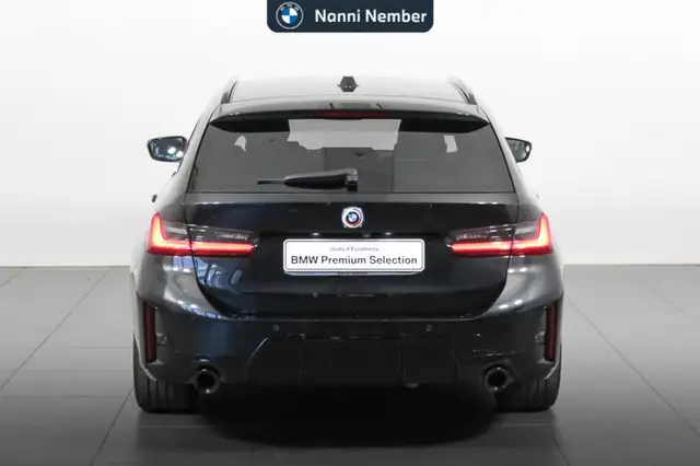 BMW 3 Series view 4