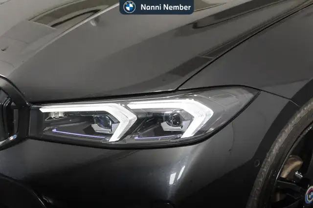 BMW 3 Series view 5