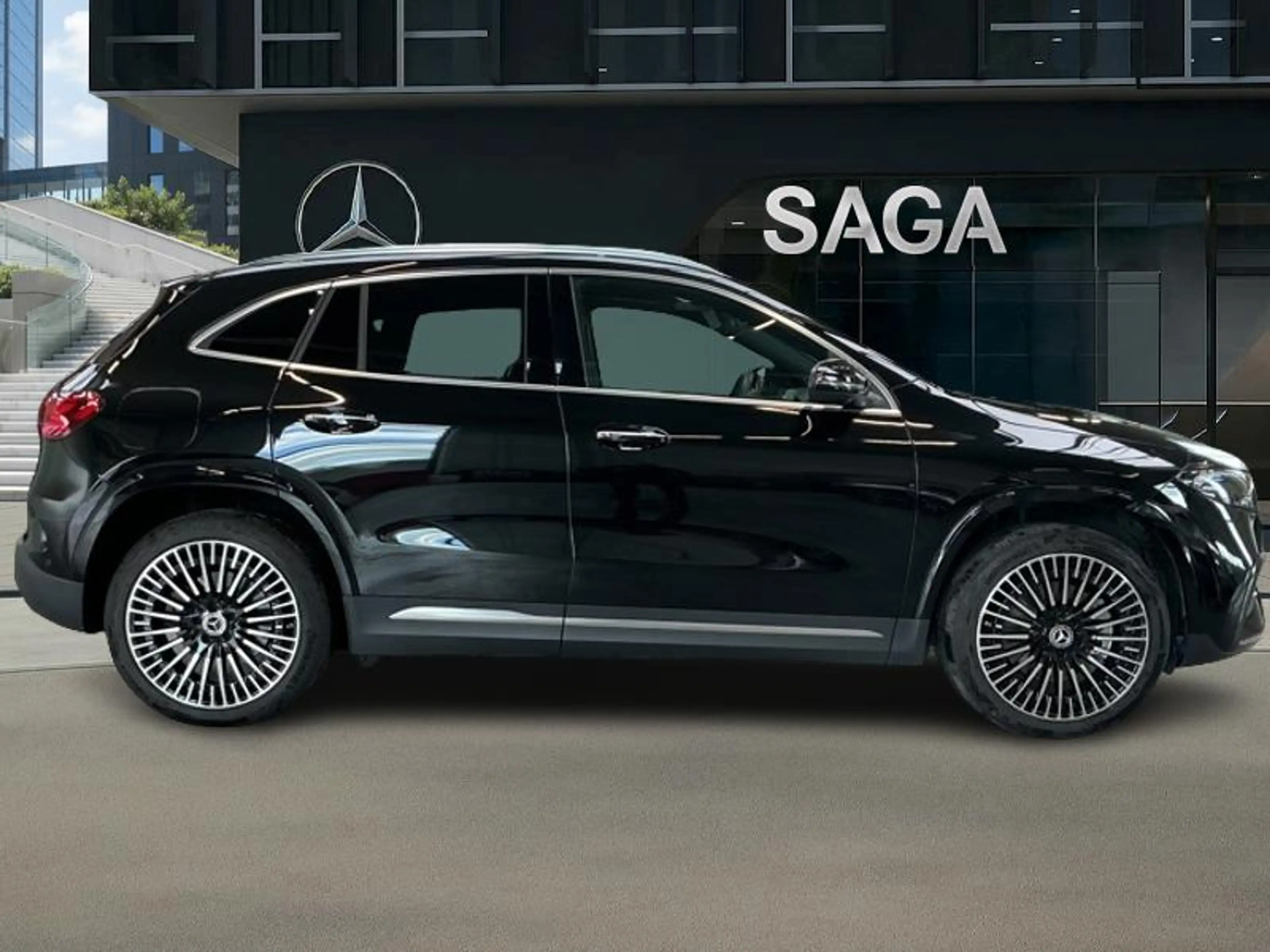 Mercedes-Benz EQA 250 + AMG Pano Attelage Burmester — photo 4