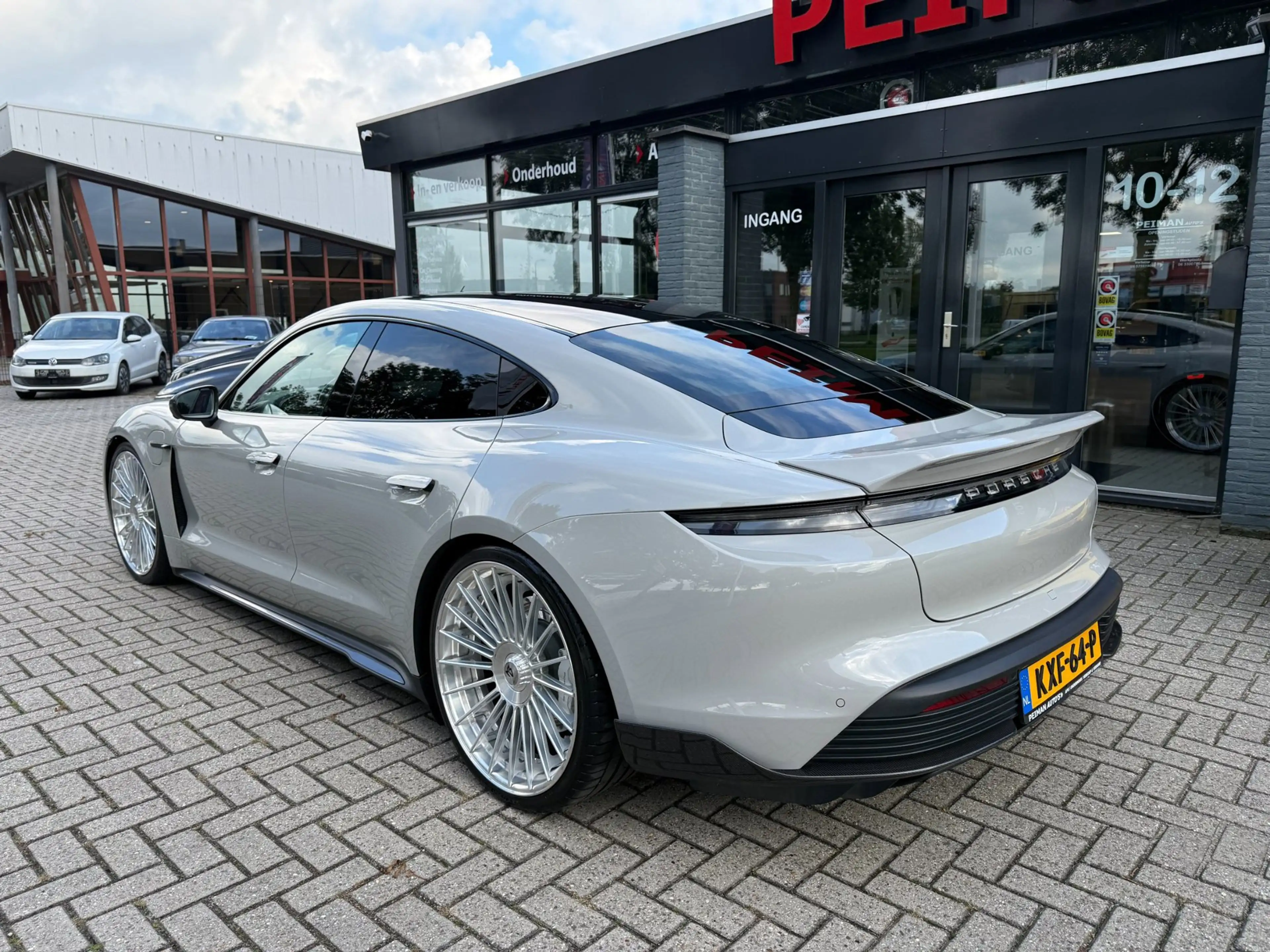 Porsche Taycan 4S Performance | Sportchrono | Panorama dak | Carb — photo 8
