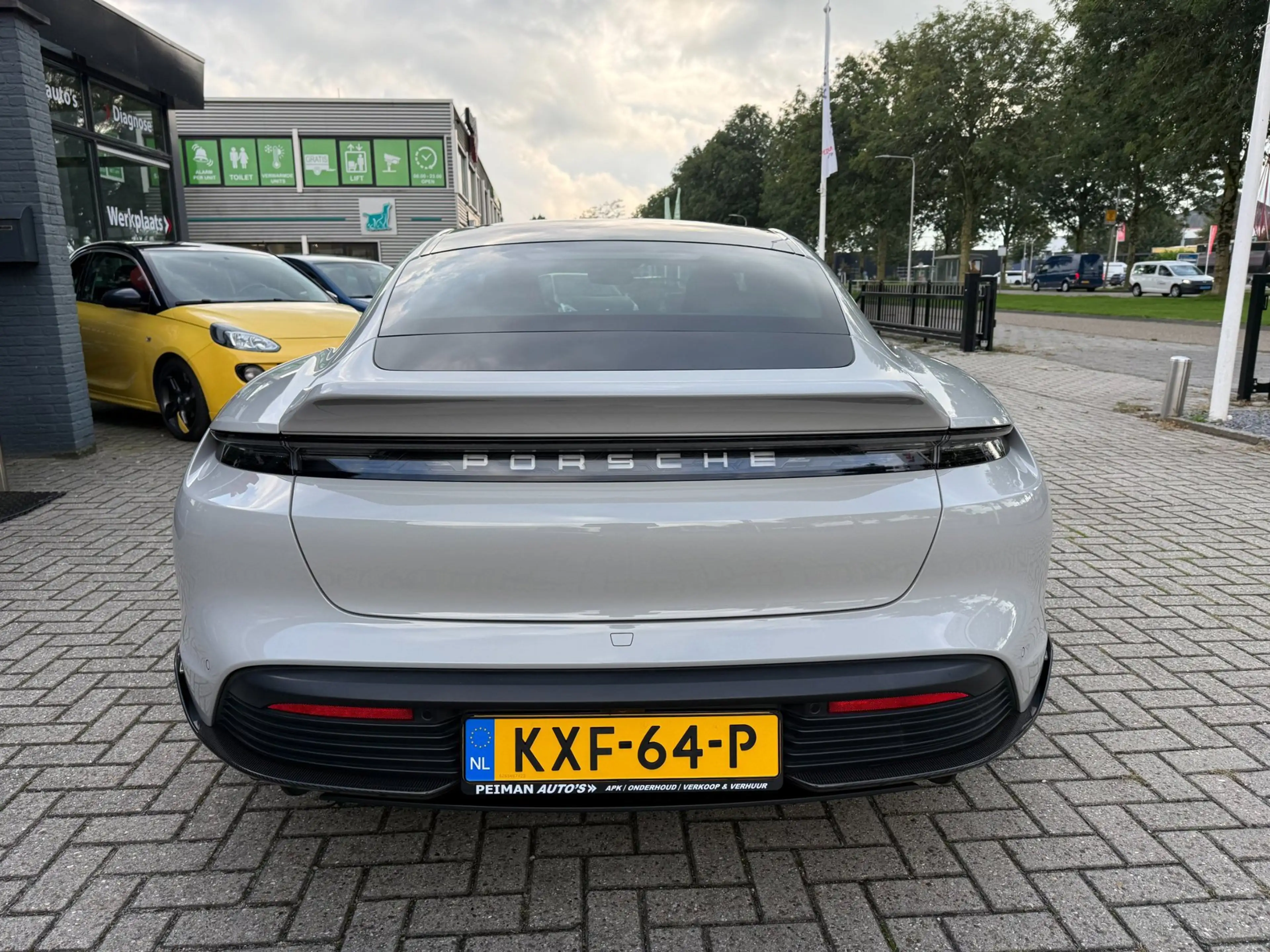 Porsche Taycan 4S Performance | Sportchrono | Panorama dak | Carb — photo 9