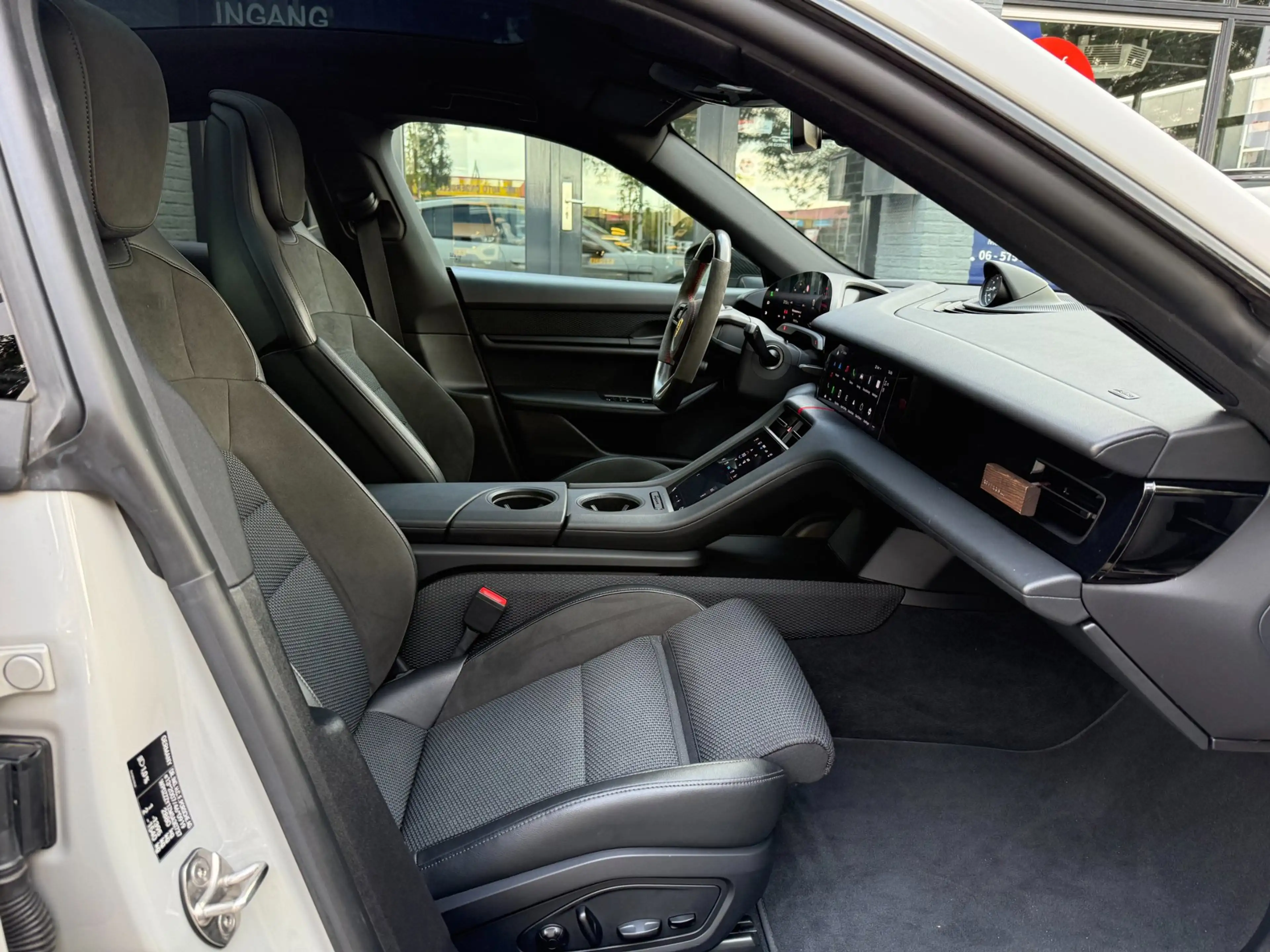 Porsche Taycan 4S Performance | Sportchrono | Panorama dak | Carb — photo 14