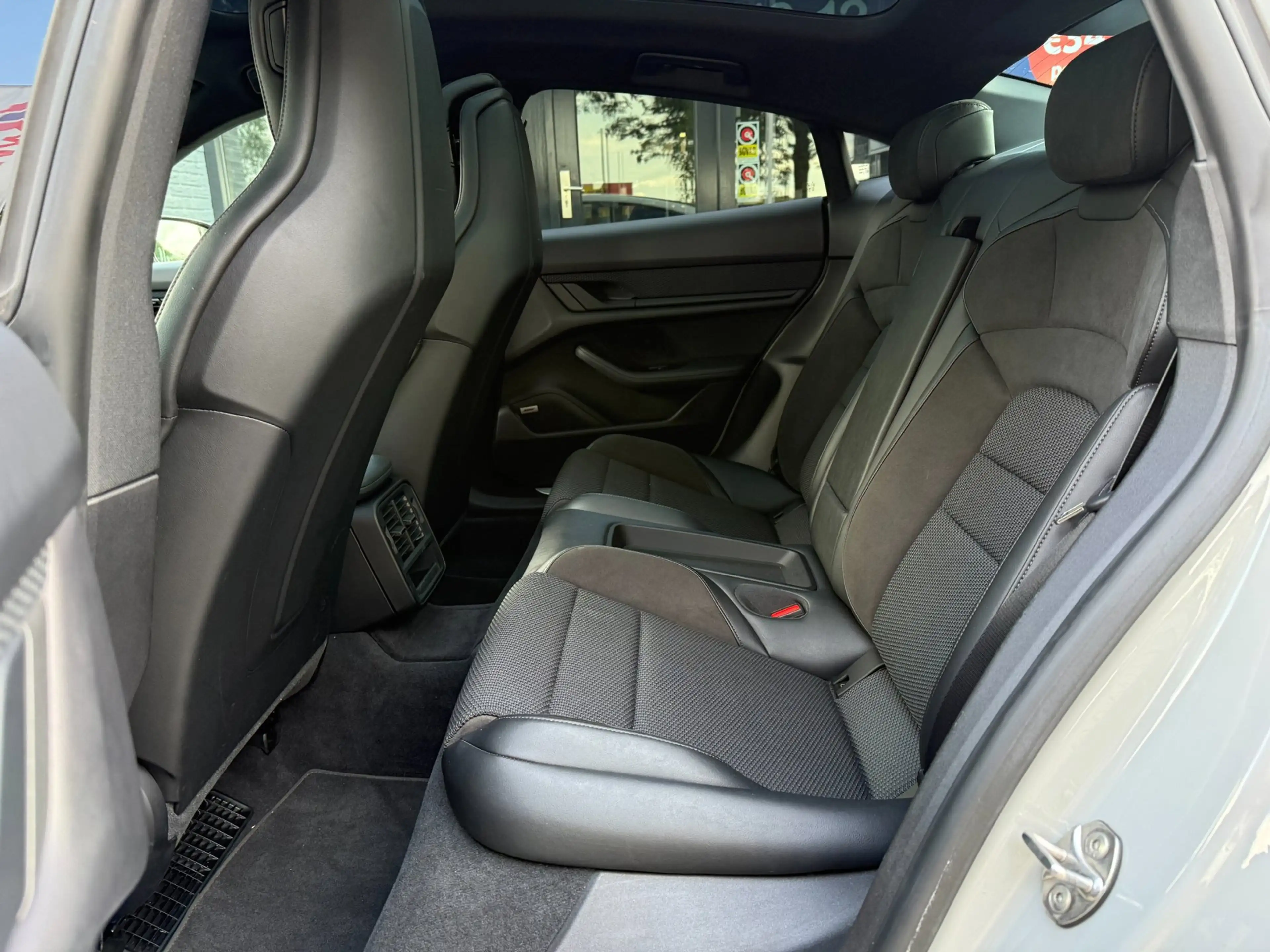 Porsche Taycan 4S Performance | Sportchrono | Panorama dak | Carb — photo 7