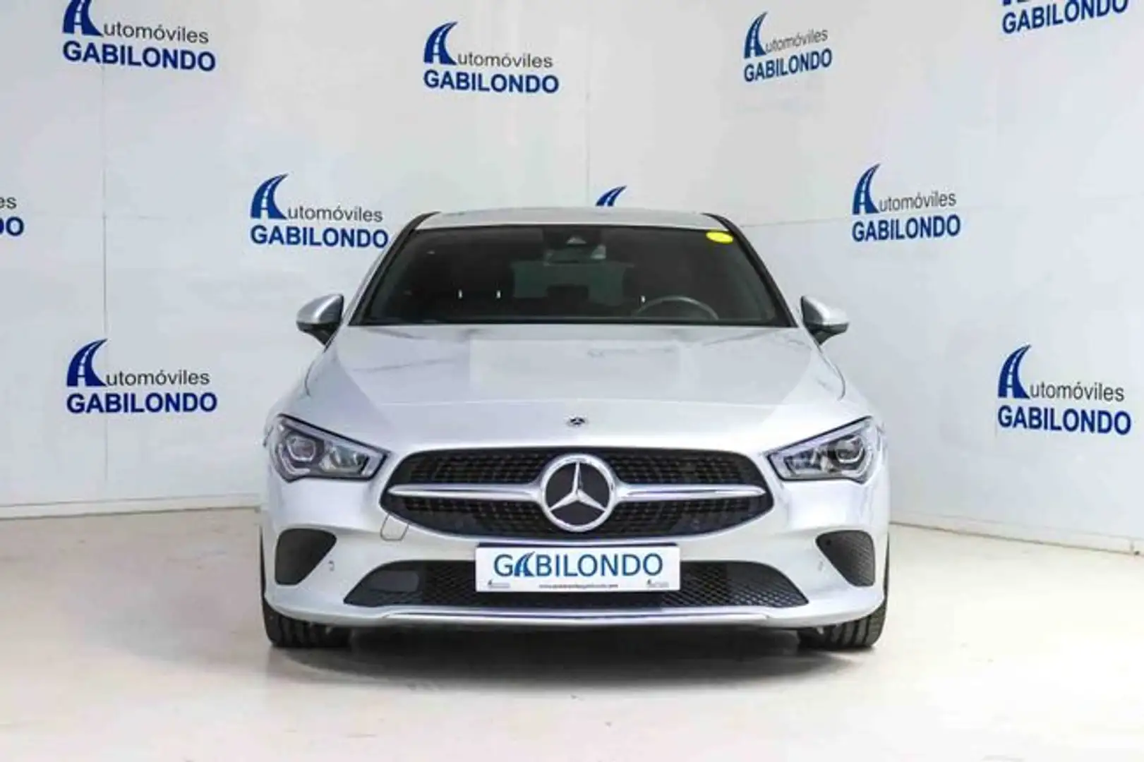 Mercedes-Benz CLA 180 Shooting Brake D DCT Gris - 2