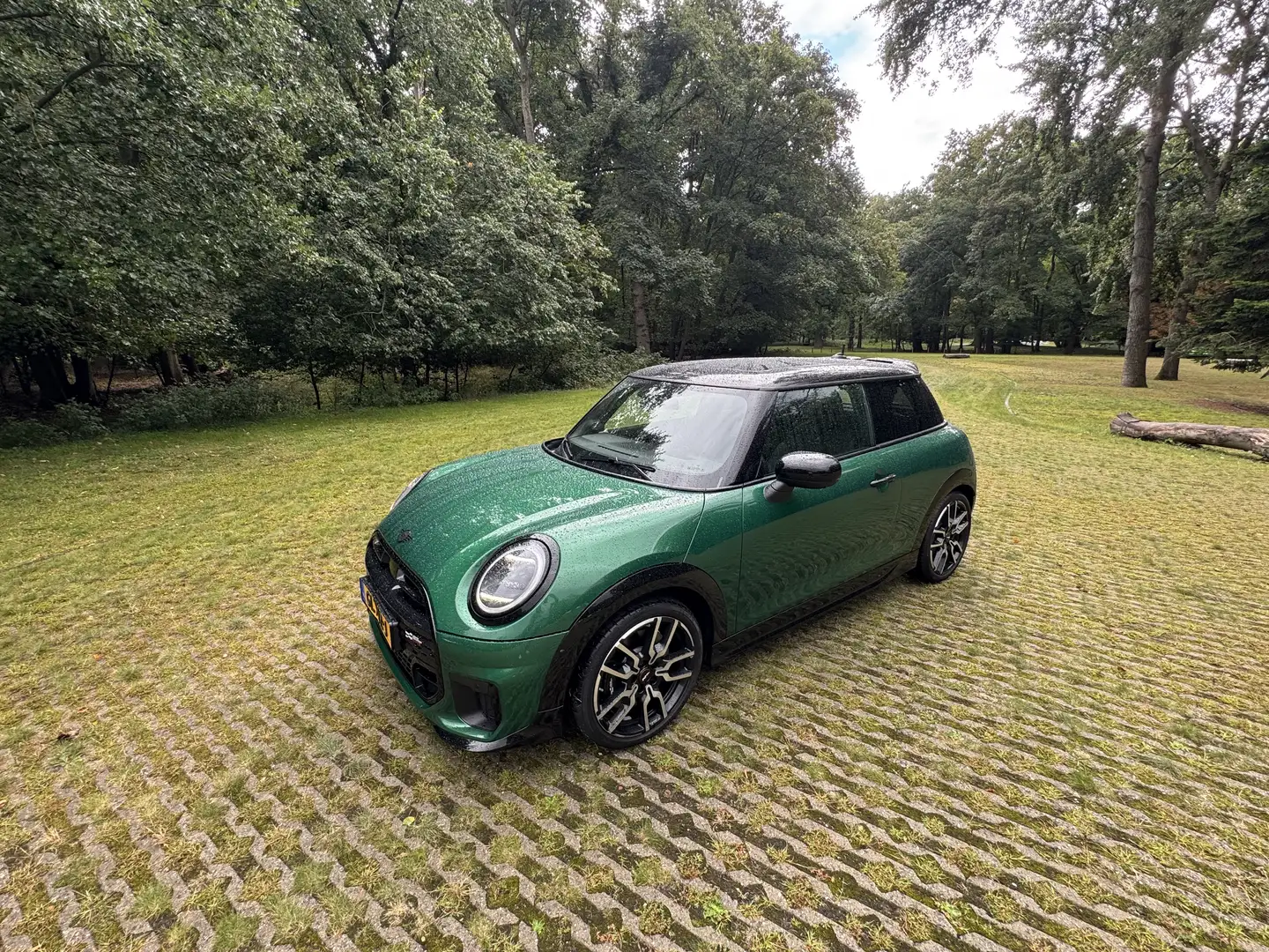 MINI Cooper S 2.0 JCW XL Groen - 1