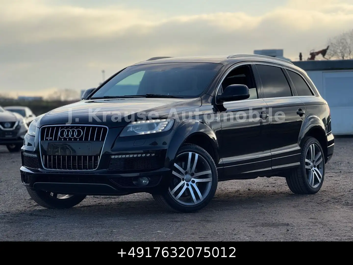 Audi Q7 3.0 TDI S Line 7Sitze Pano RSE AHK Stdhzg Kam Schwarz - 1