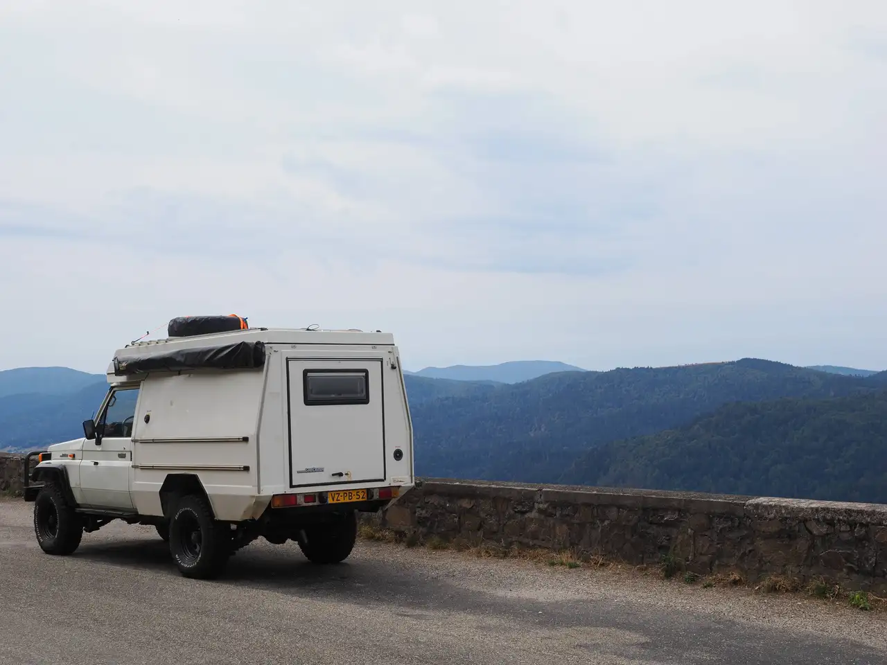 Toyota Land Cruiser HZJ 75 Innovation Campers (custom), foto 4