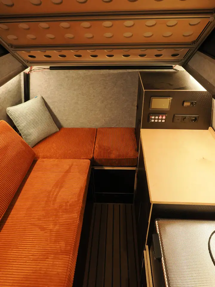 Toyota Land Cruiser HZJ 75 Innovation Campers (custom), foto 12