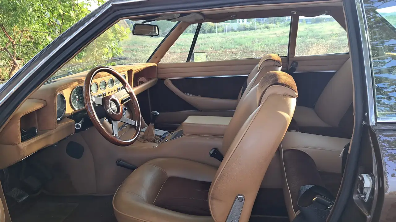 De Tomaso Longchamp, foto 11
