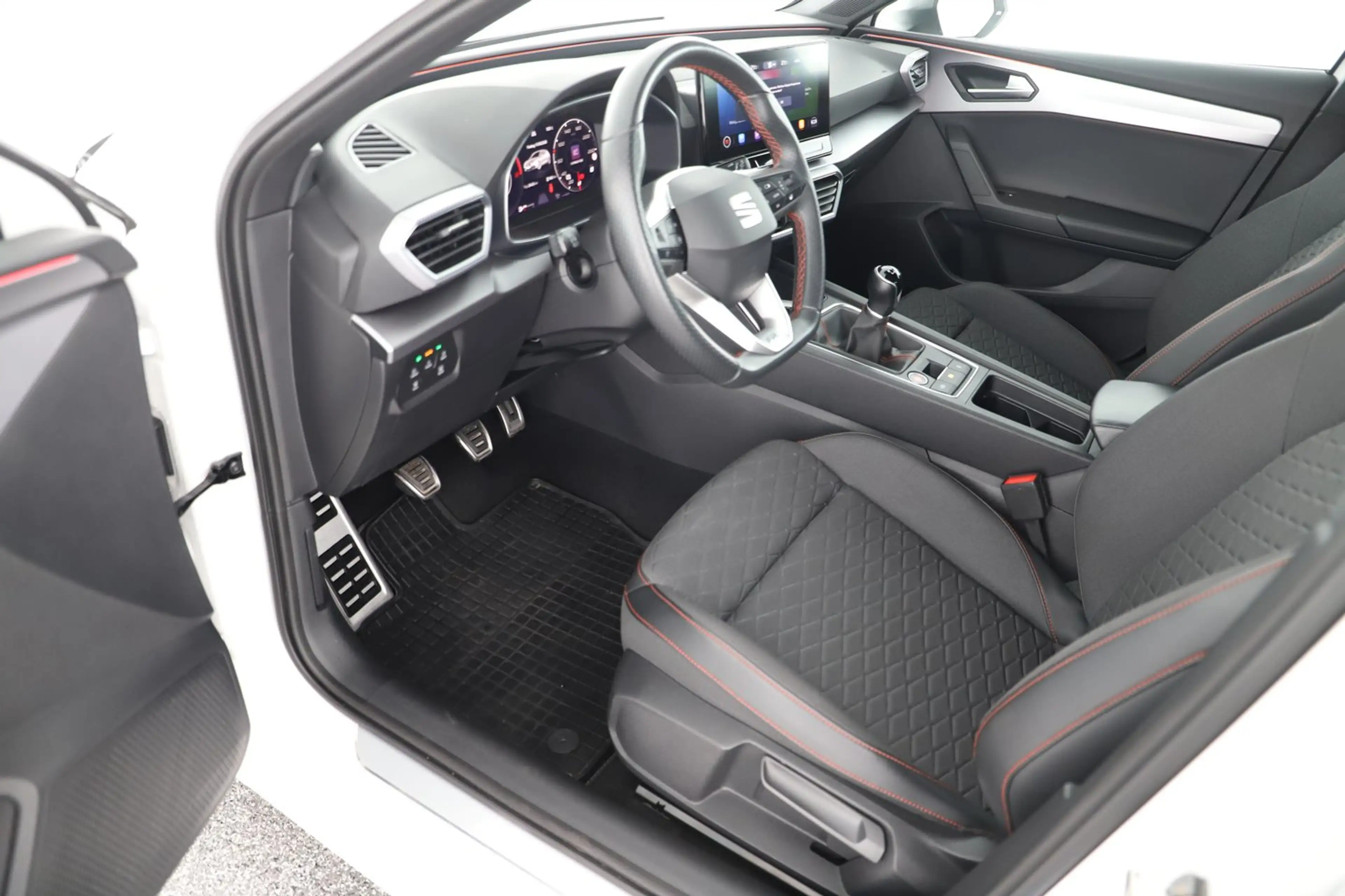 SEAT Leon FR 1.0 TSI — photo 7