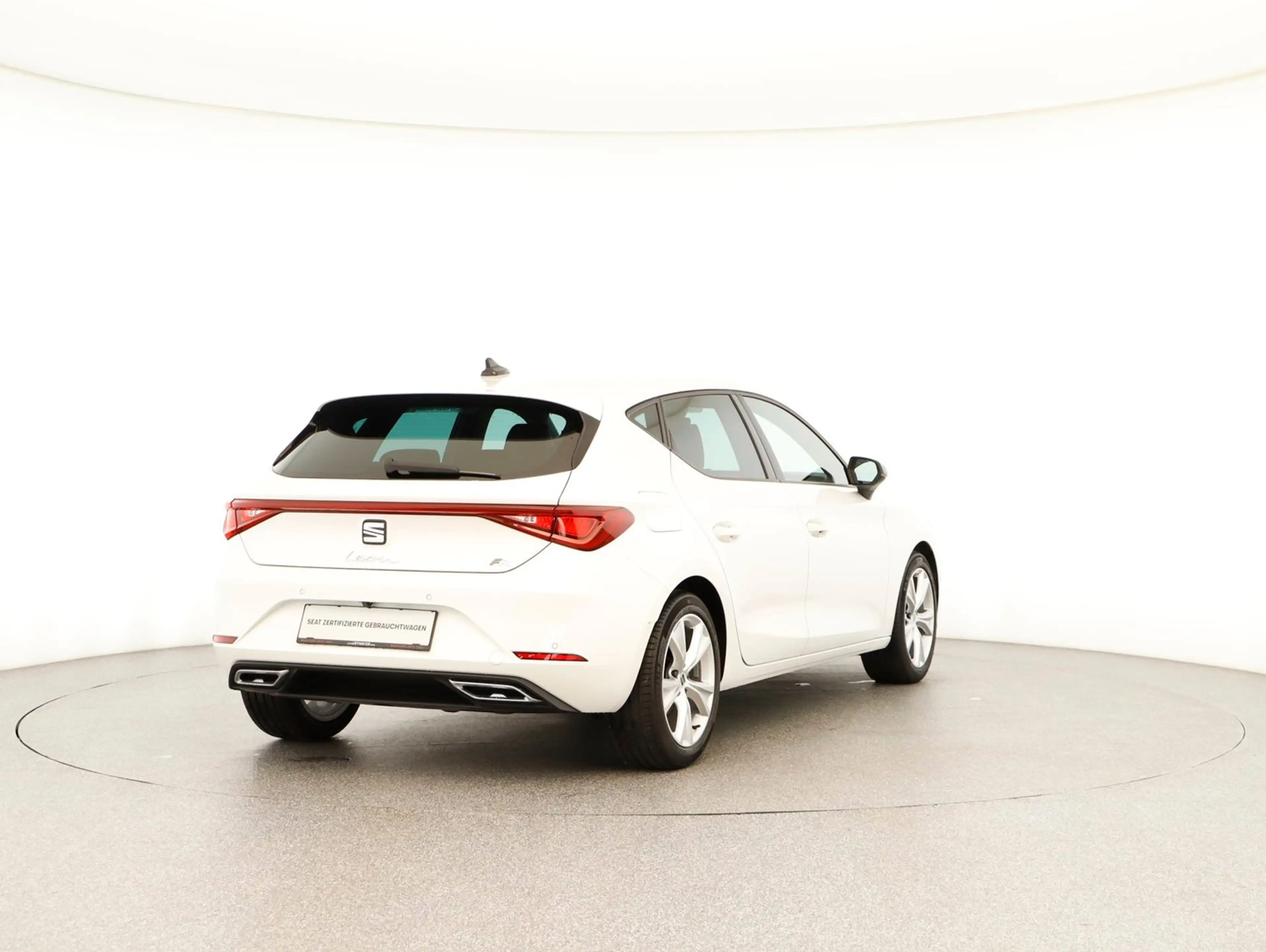 SEAT Leon FR 1.0 TSI — photo 3