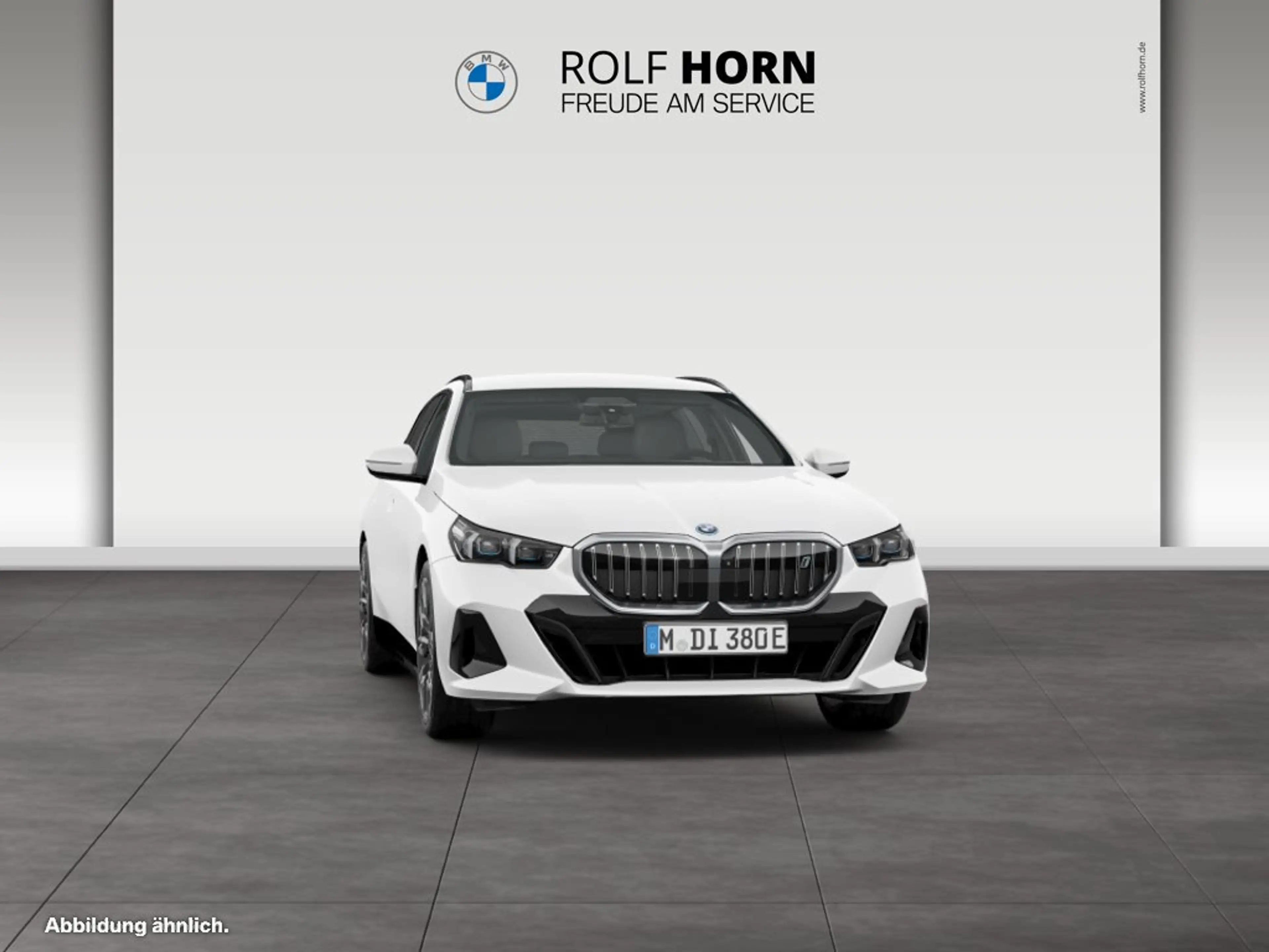 BMW i5 eDrive40 Touring — photo 11