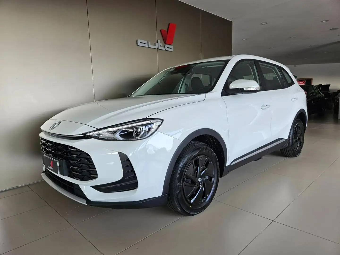 MG ZS 1.5 Standard KM ZERO +NAVI +TELE Blanc - 2