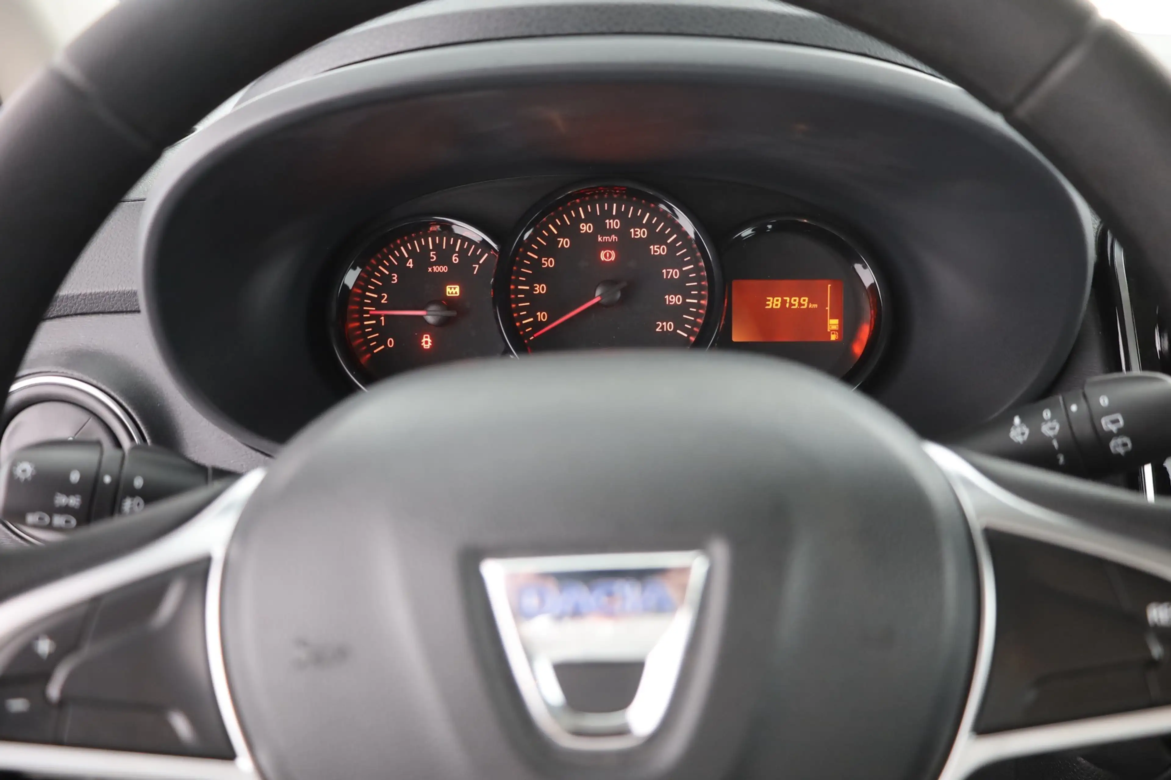 Dacia Lodgy 1.3 TCE Comfort 7-Sitzer Navi Tempomat PDC — photo 14