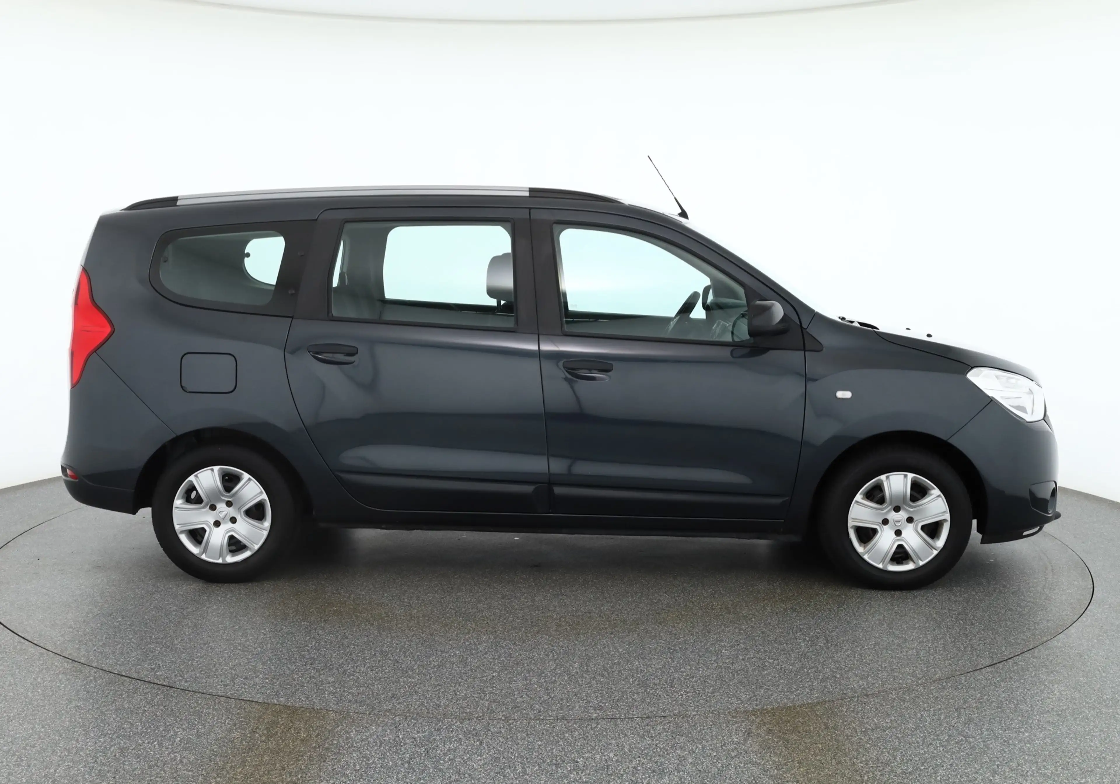 Dacia Lodgy 1.3 TCE Comfort 7-Sitzer Navi Tempomat PDC — photo 6