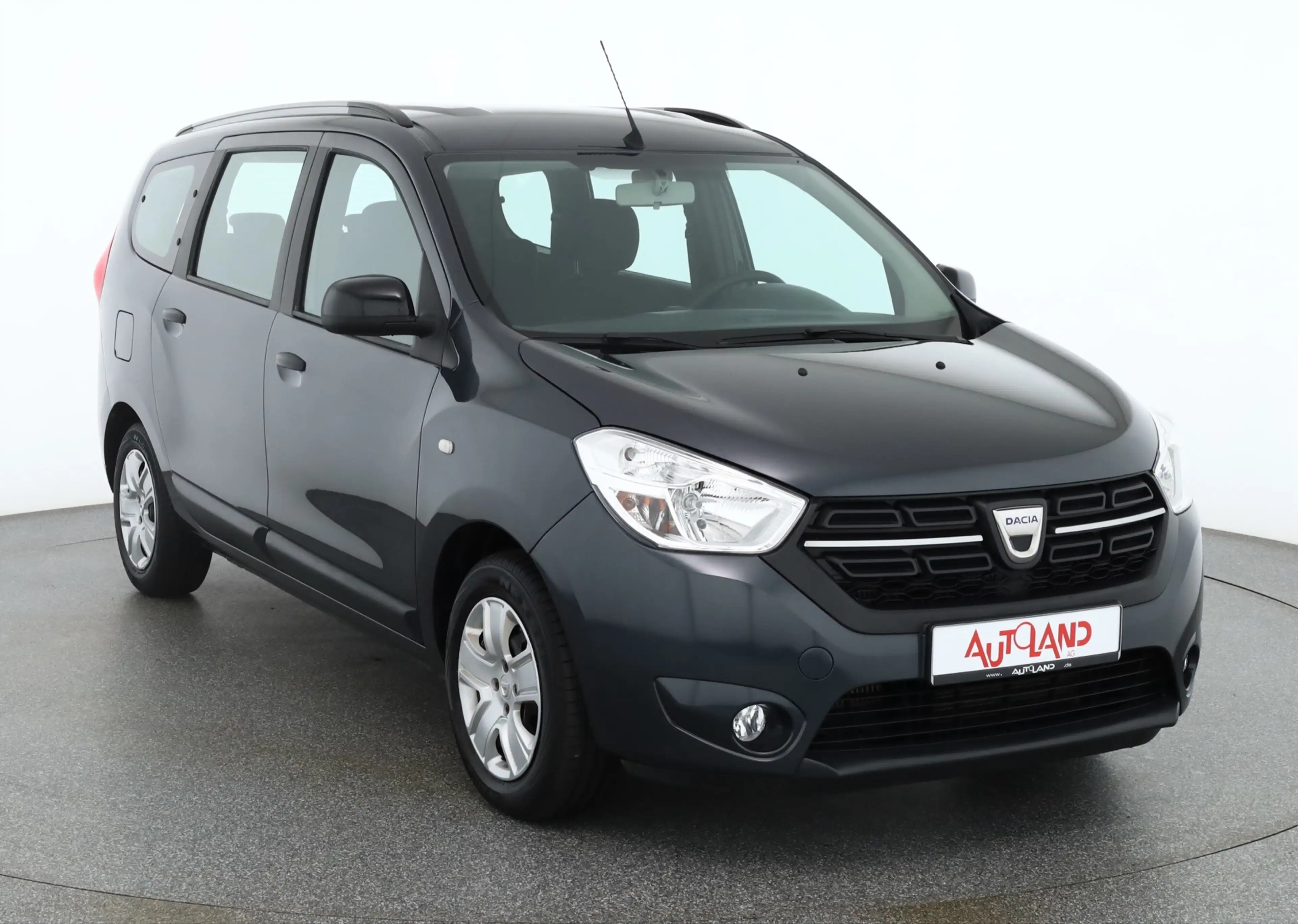 Dacia Lodgy 1.3 TCE Comfort 7-Sitzer Navi Tempomat PDC — photo 7