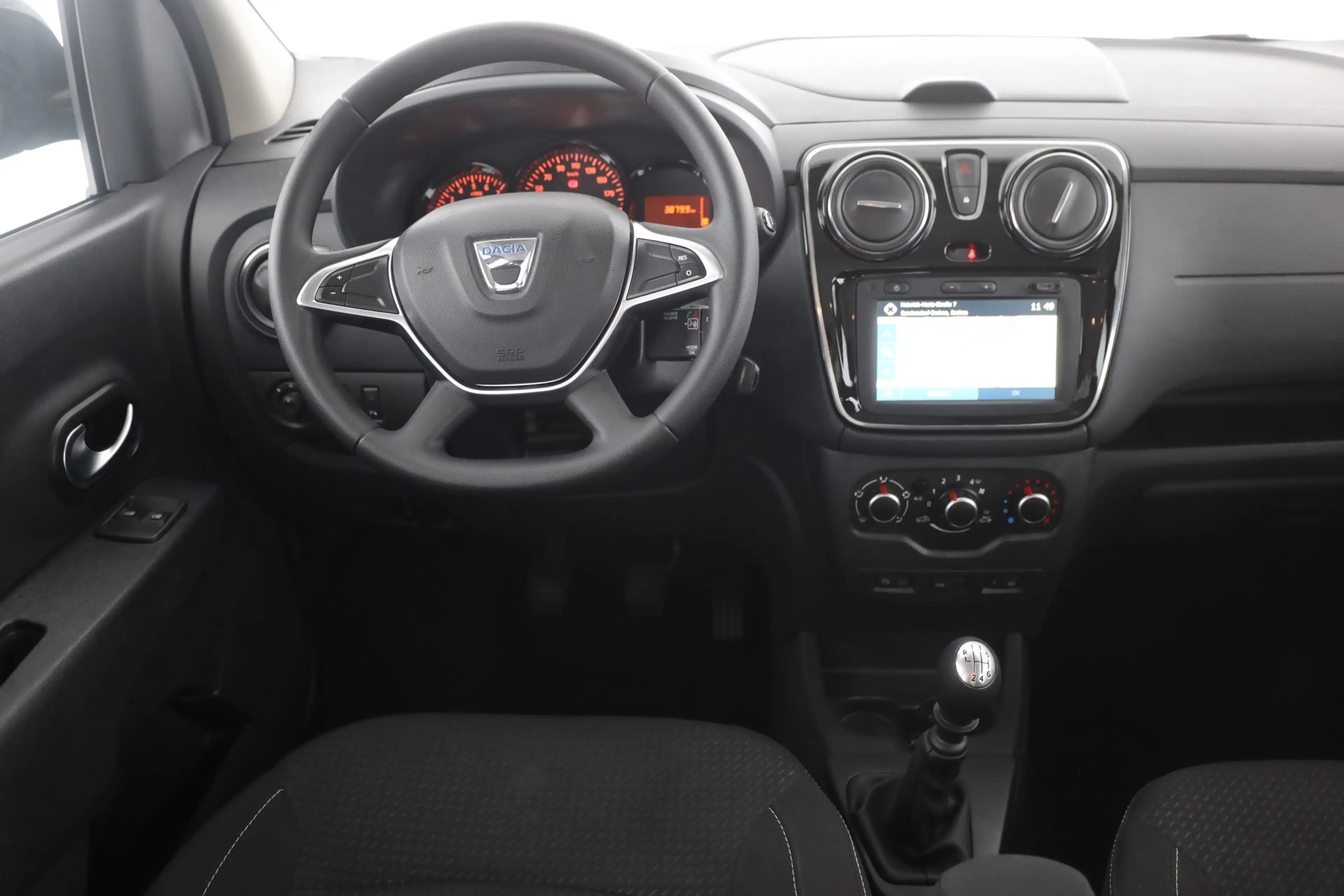 Dacia Lodgy 1.3 TCE Comfort 7-Sitzer Navi Tempomat PDC — photo 10