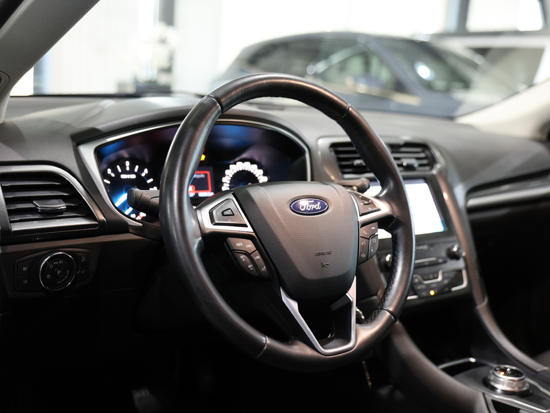 Ford Mondeo Tunier 2.0 EB BUSINESS EDITION / LED / — photo 14
