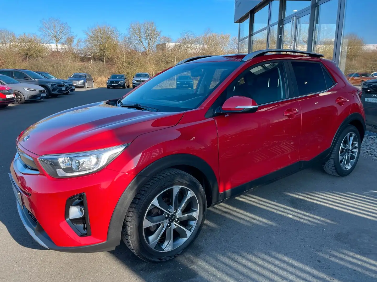 Kia Stonic 6-G Navi Kamera AppleCarplay Allseason Rot - 1