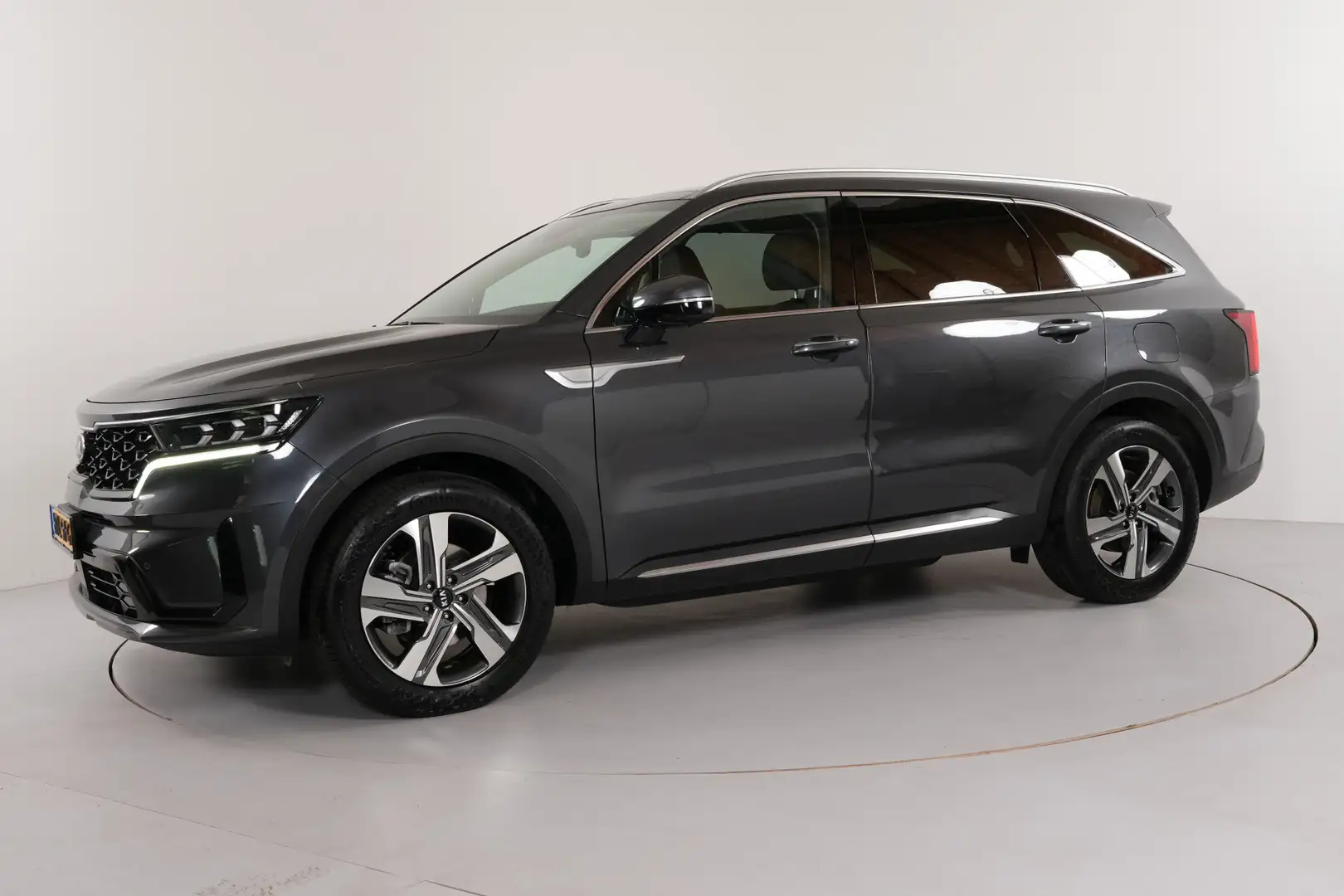 Kia Sorento 1.6 T-GDI Plug-in Hybrid 4WD 7p. | 265pk | Panoram Grau - 2