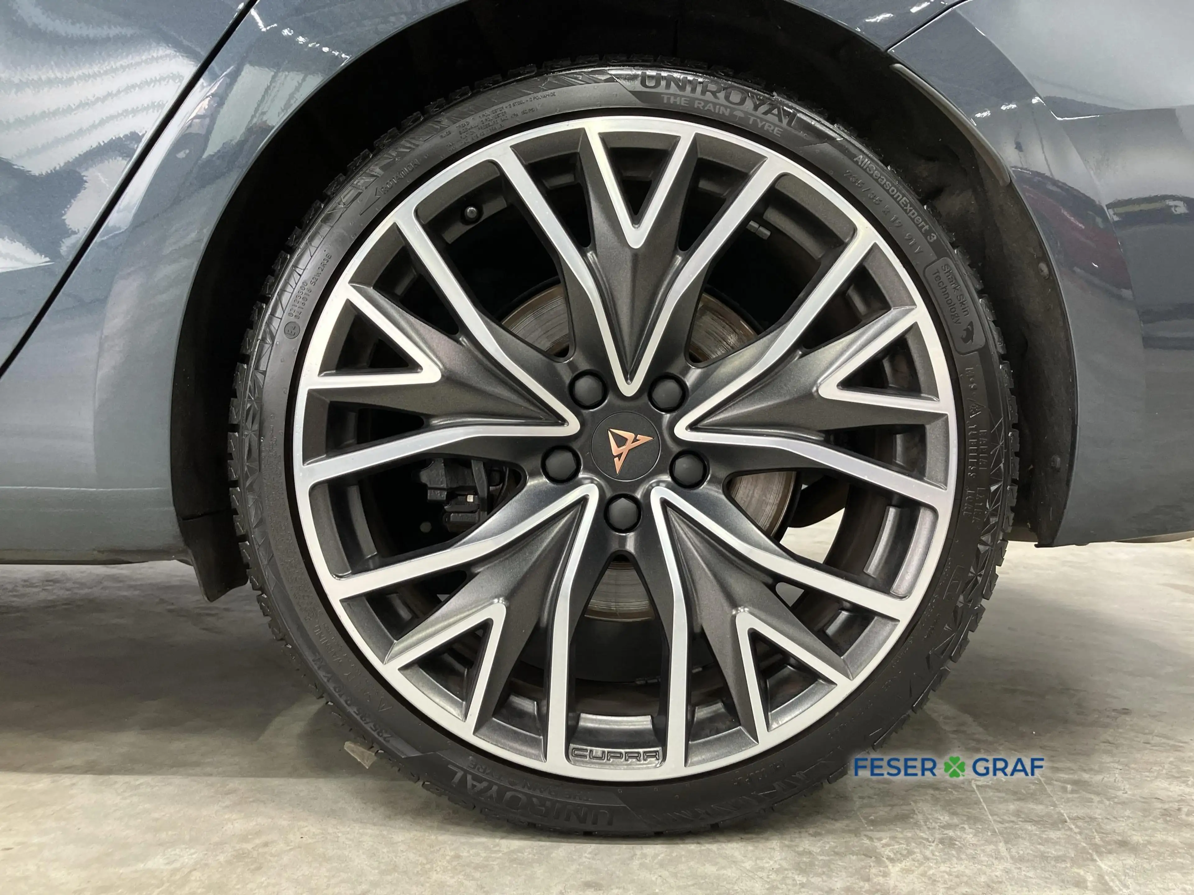 CUPRA Leon SP VZ 2.0 TSI DSG AHK*LED*DCC*ACC*NAVI*19" — photo 5