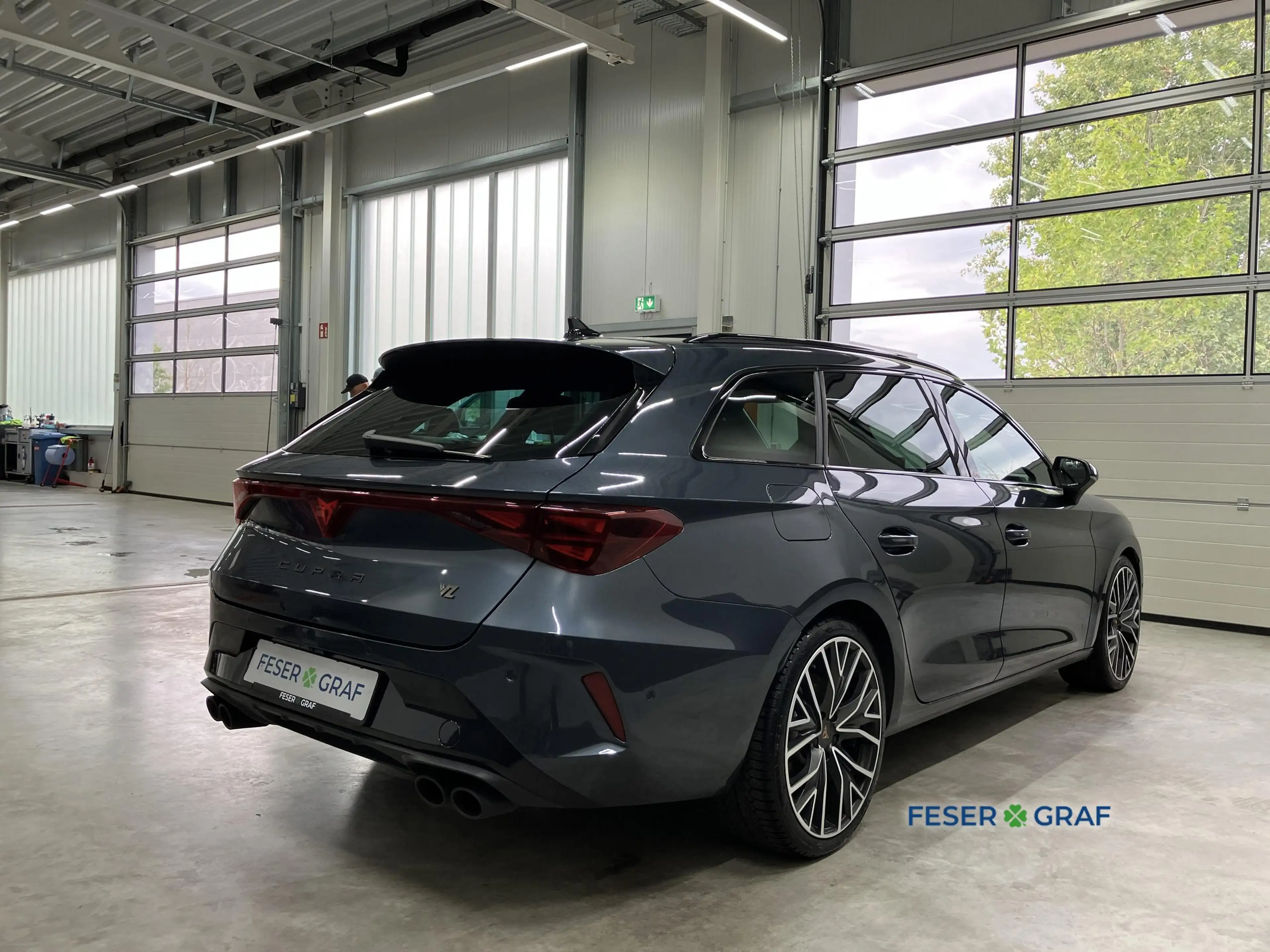 CUPRA Leon SP VZ 2.0 TSI DSG AHK*LED*DCC*ACC*NAVI*19" — photo 13