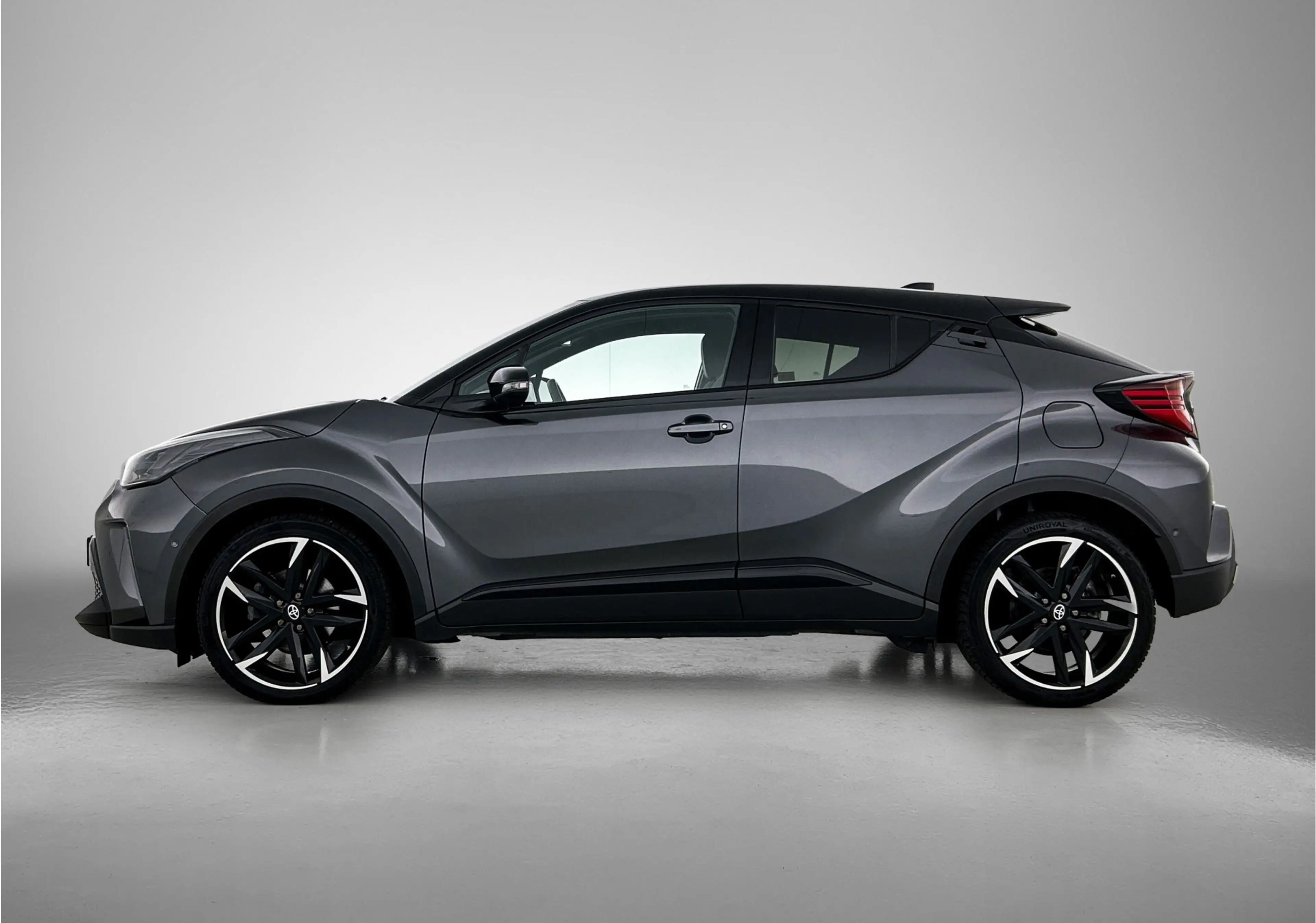 Toyota C-HR 2.0 Hybrid GR-Sport | JBL | Dodehoek detectie | El — photo 3