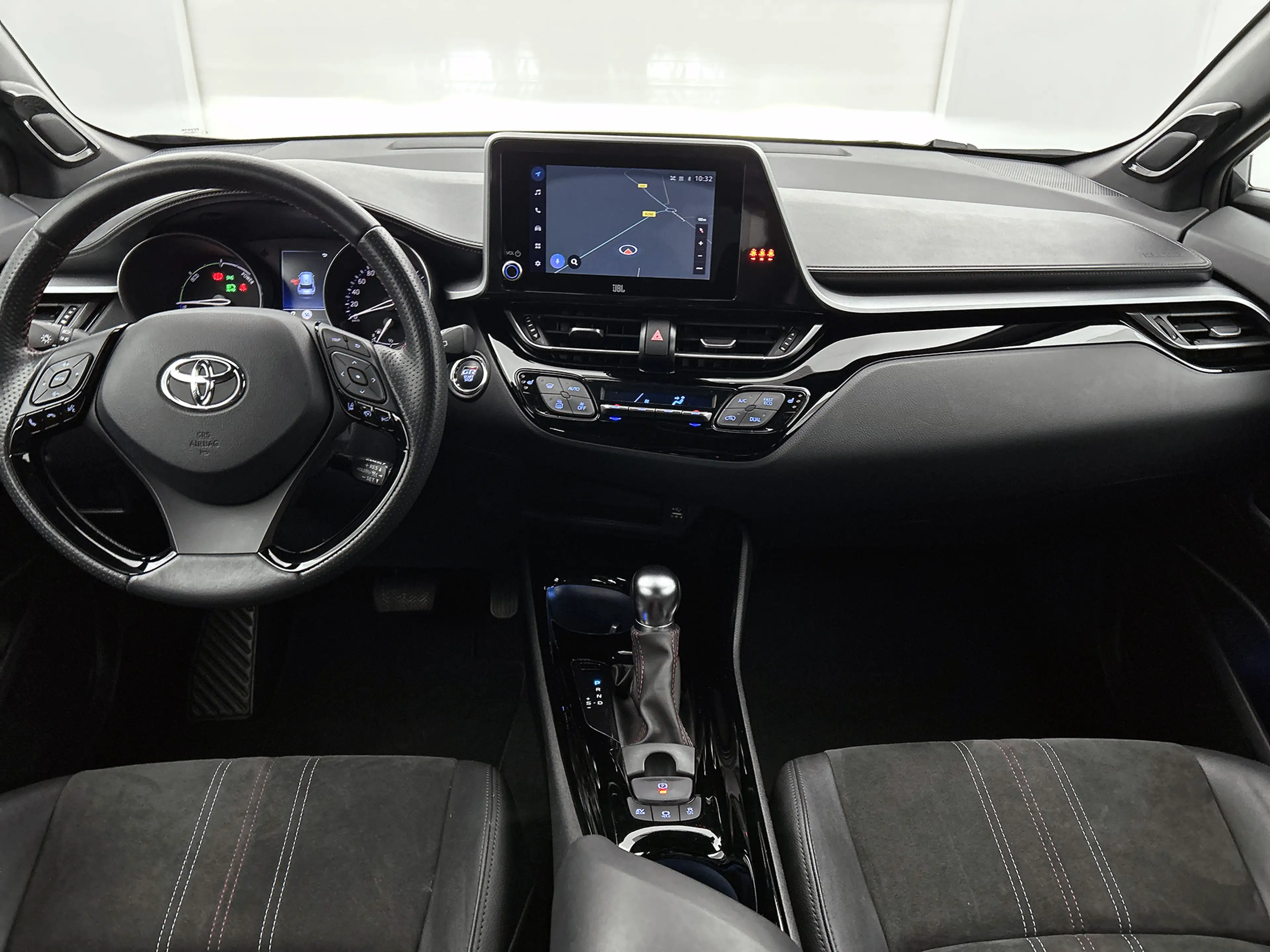 Toyota C-HR 2.0 Hybrid GR-Sport | JBL | Dodehoek detectie | El — photo 4