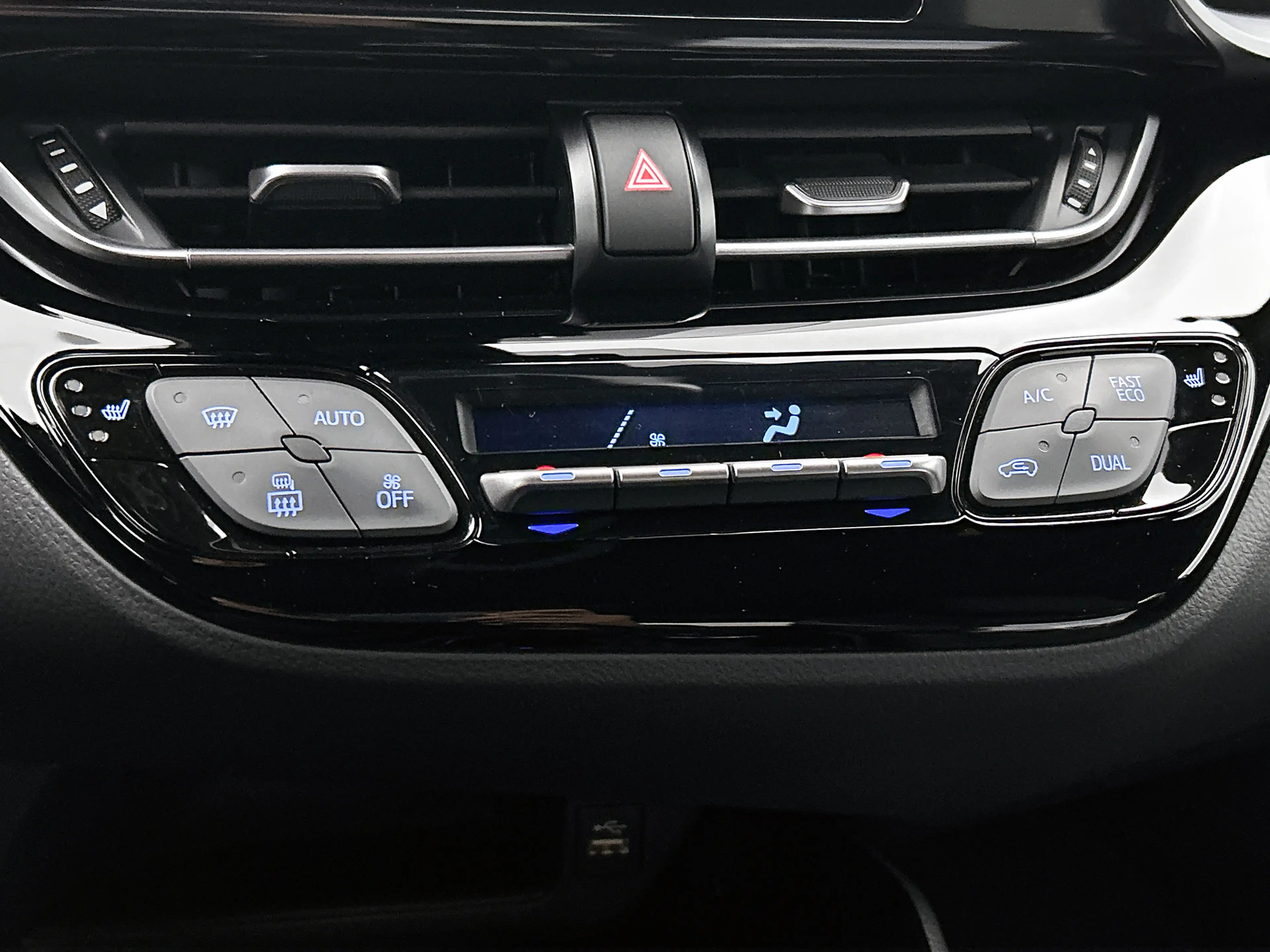 Toyota C-HR 2.0 Hybrid GR-Sport | JBL | Dodehoek detectie | El — photo 11