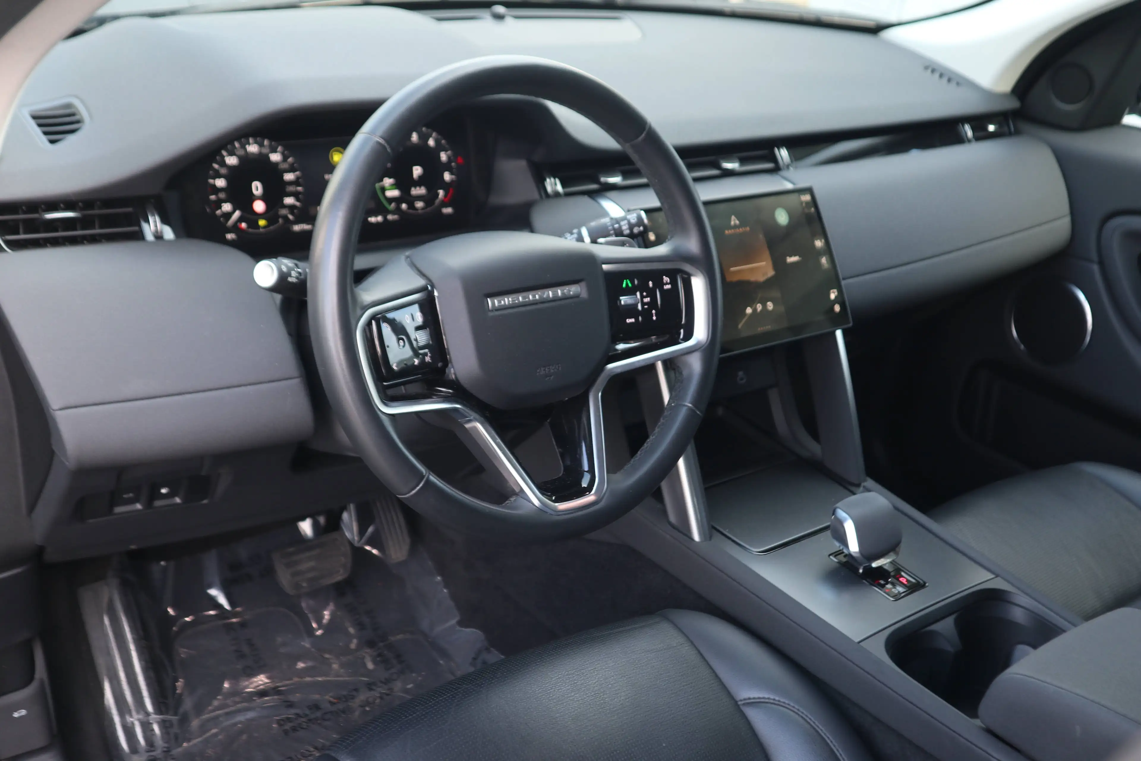 Land Rover Discovery Sport PHEV/P300e S/4X4 /1 eig /Leder/Panodak/Camera/elektr Trekh/historiek landrover ! — photo 9
