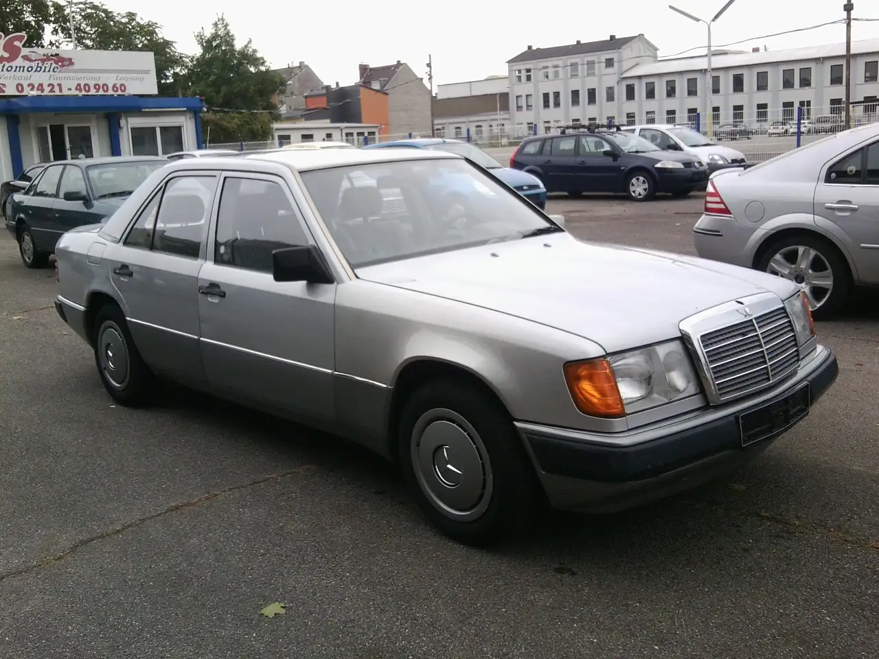 Mercedes-Benz E 230 E -Klasse Lim. Automatik, foto 3