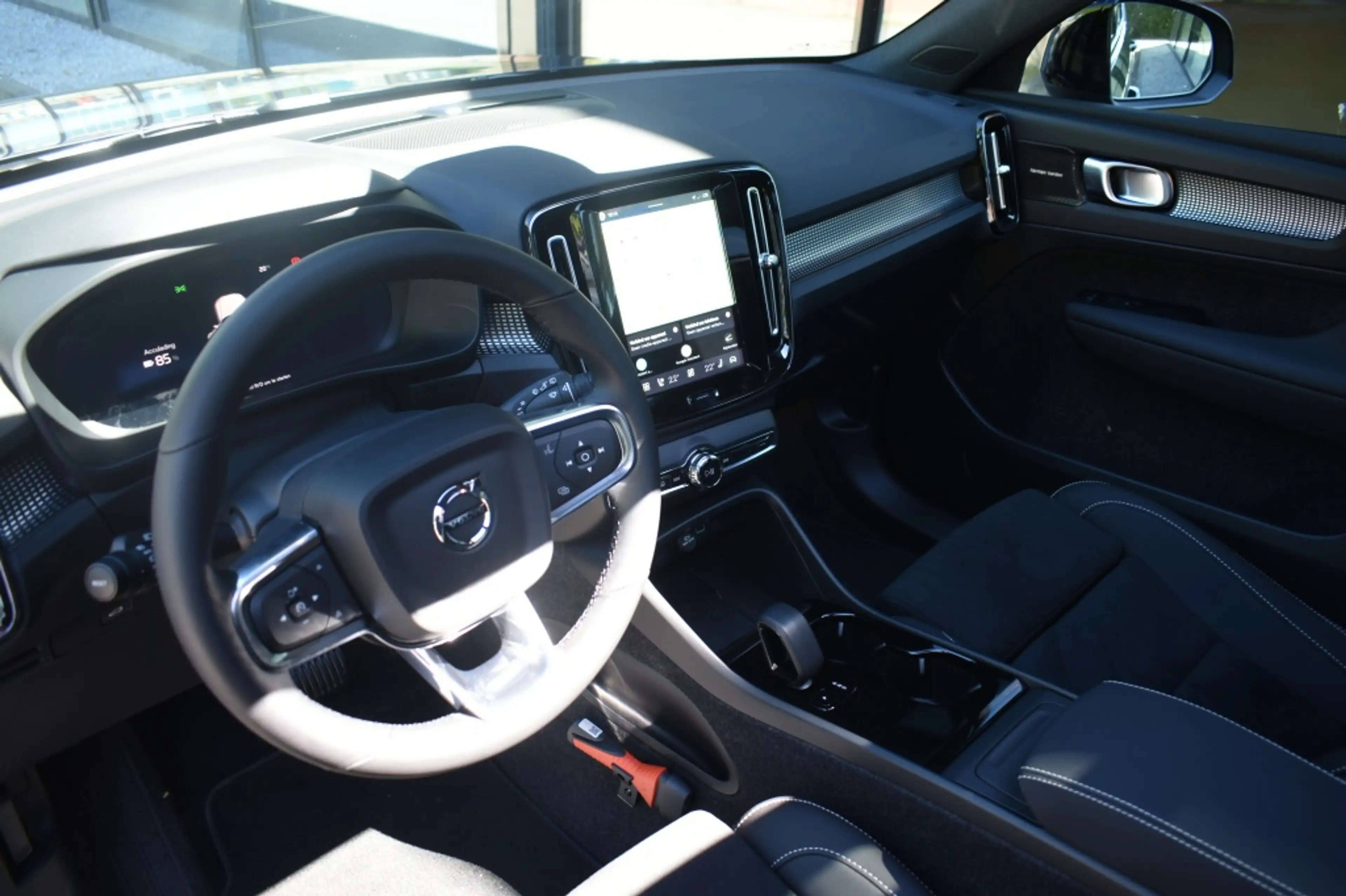 Volvo EX40 Twin Performance Ultra Black Edition 442Pk/82kWh | — photo 3