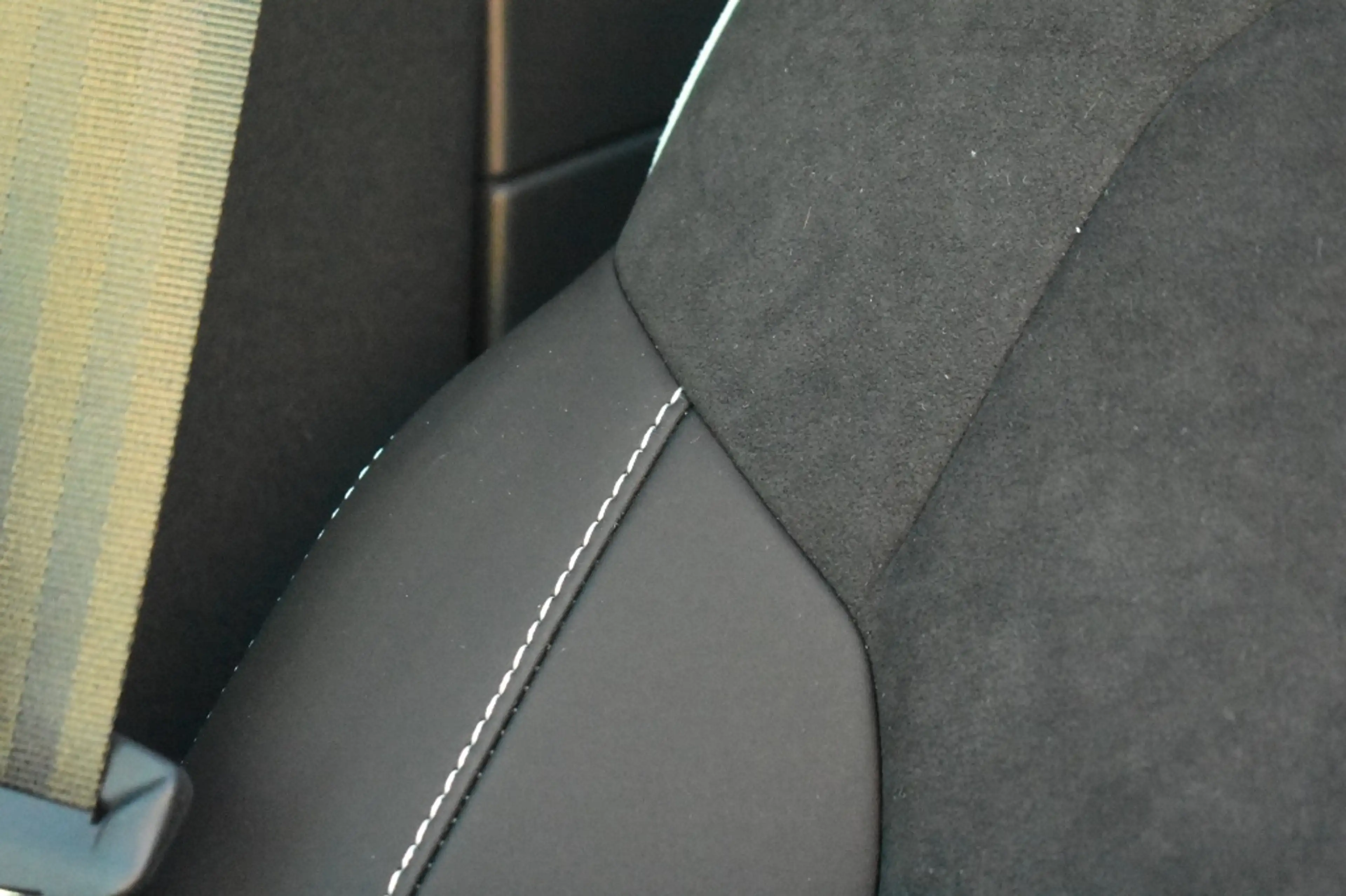 Volvo EX40 Twin Performance Ultra Black Edition 442Pk/82kWh | — photo 24