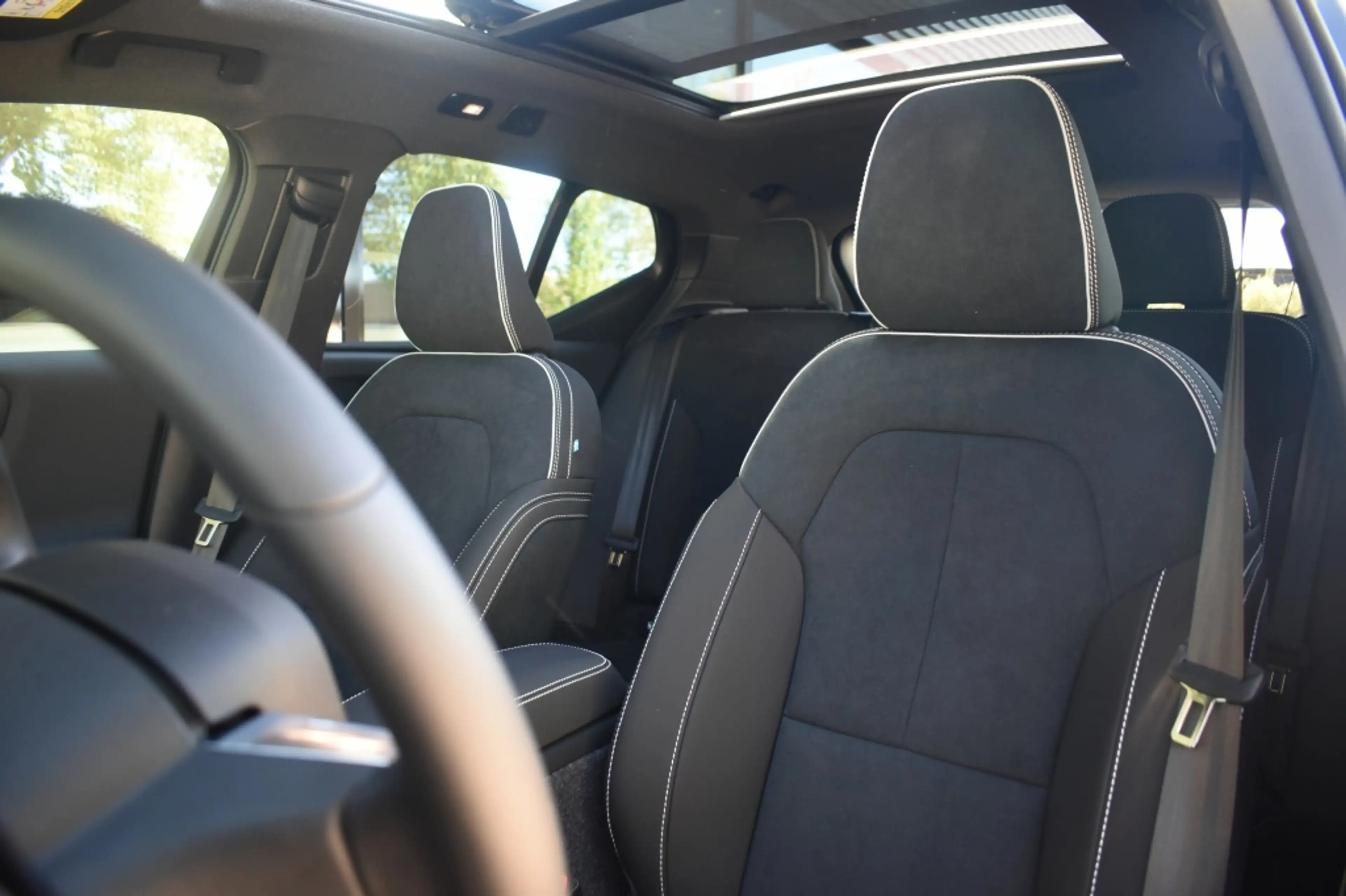 Volvo EX40 Twin Performance Ultra Black Edition 442Pk/82kWh | — photo 13