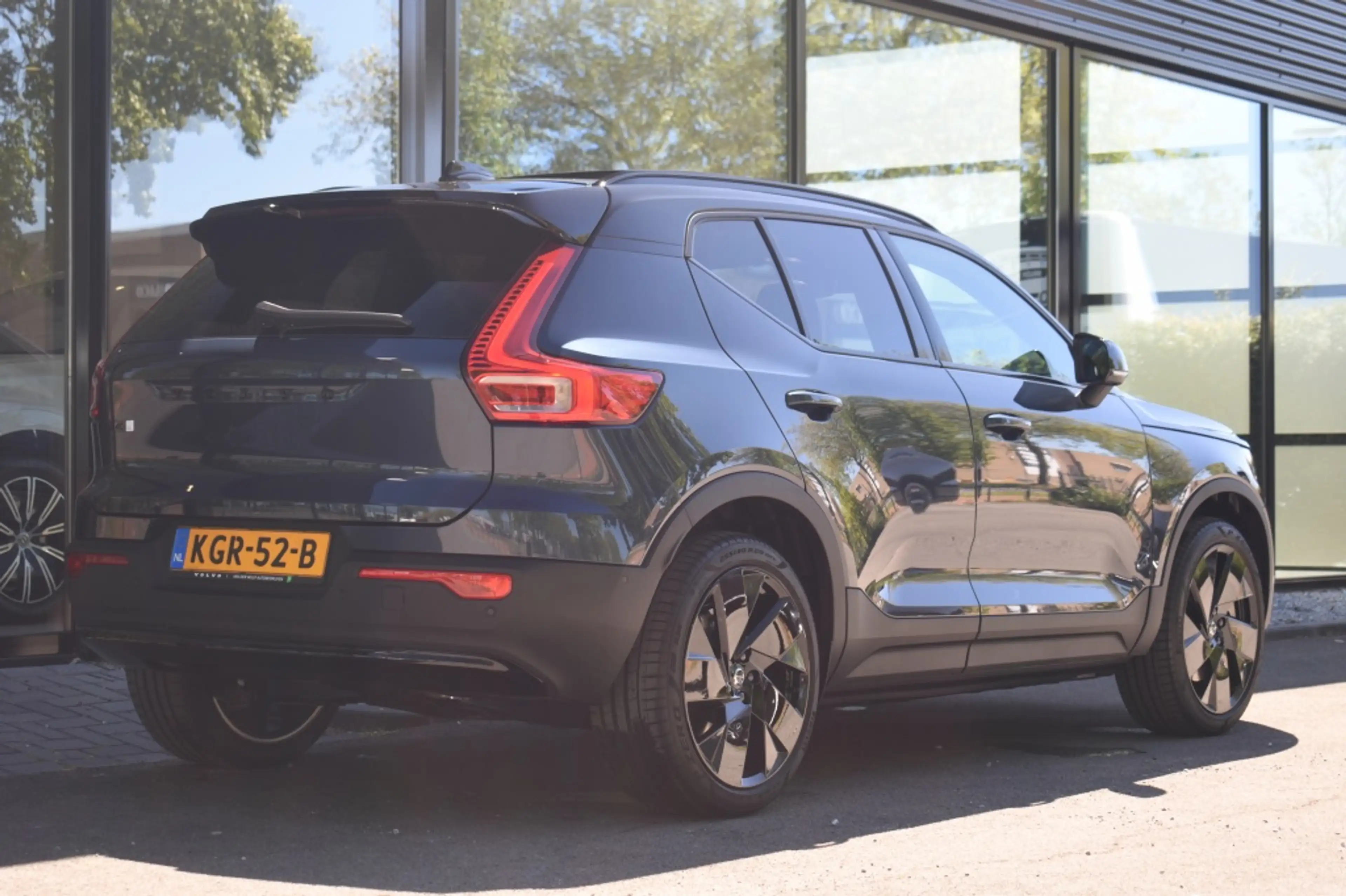 Volvo EX40 Twin Performance Ultra Black Edition 442Pk/82kWh | — photo 2
