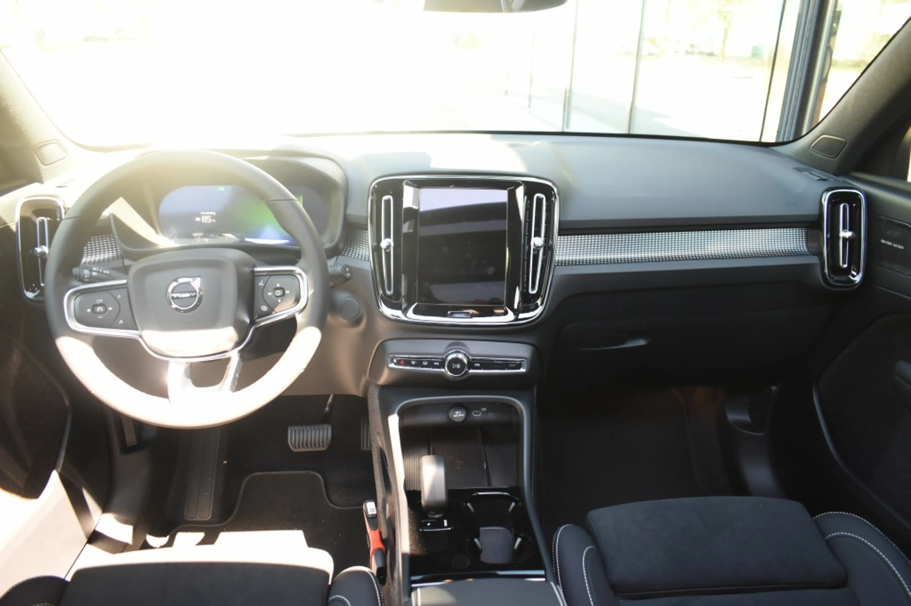 Volvo EX40 Twin Performance Ultra Black Edition 442Pk/82kWh | — photo 19