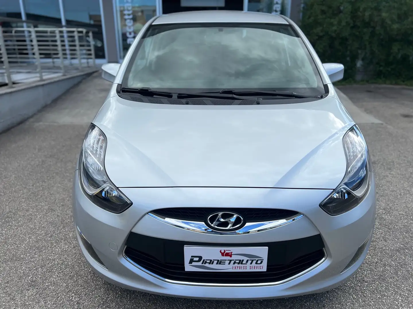 Hyundai iX20 1.4 crdi Comfort 90cv COMFORT PDC/TEL/CLIMA PERF. Argent - 2