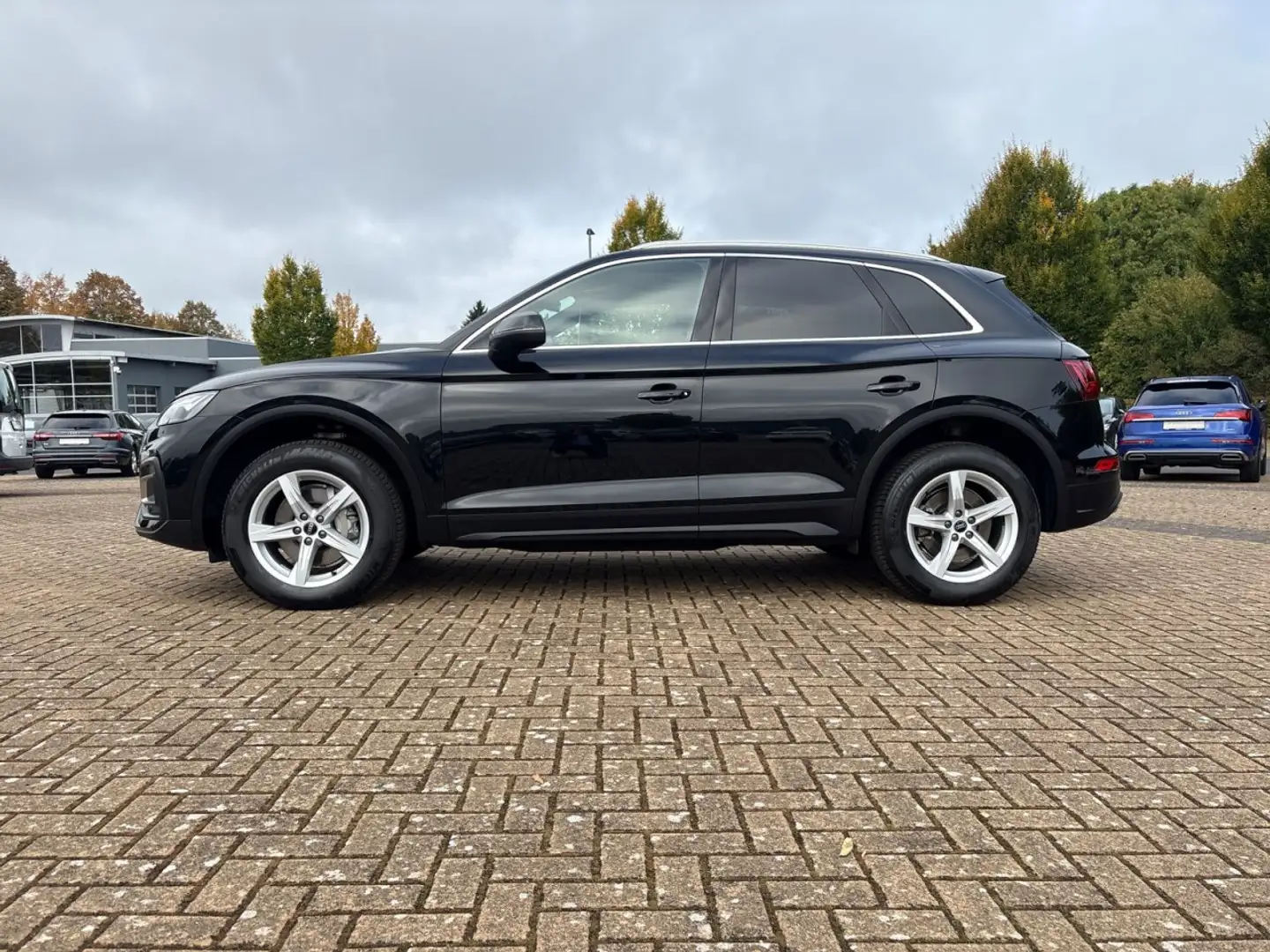Audi Q5 40 2.0 TFSI quattro*7-Gang DSG**Business*GJR* Schwarz - 2