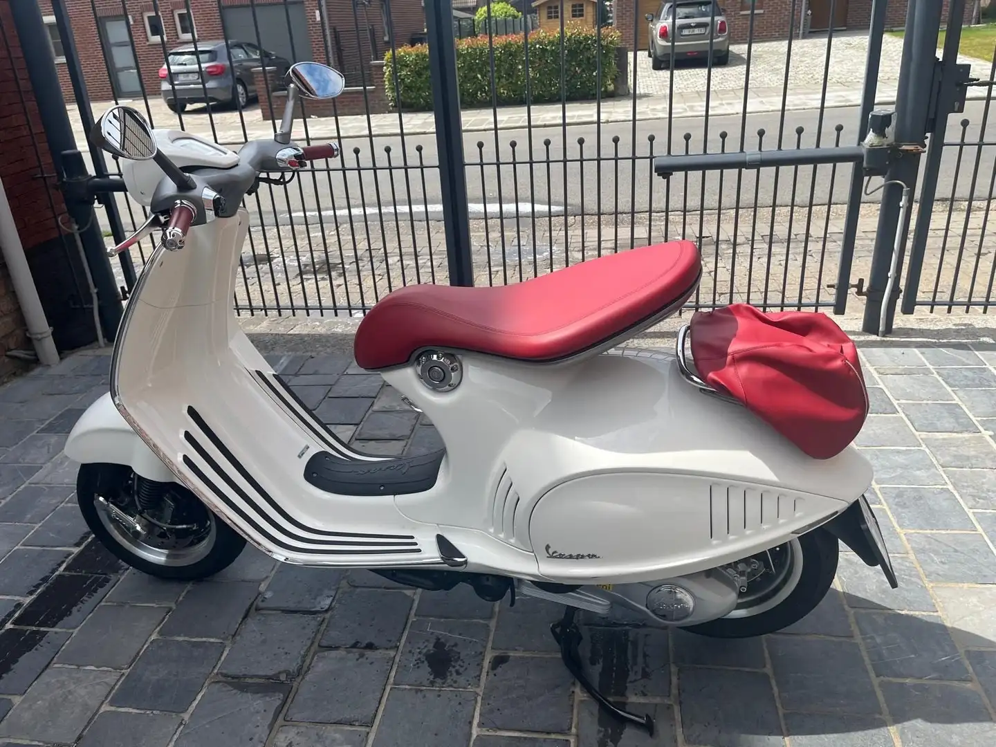 Vespa 946 Weiß - 1