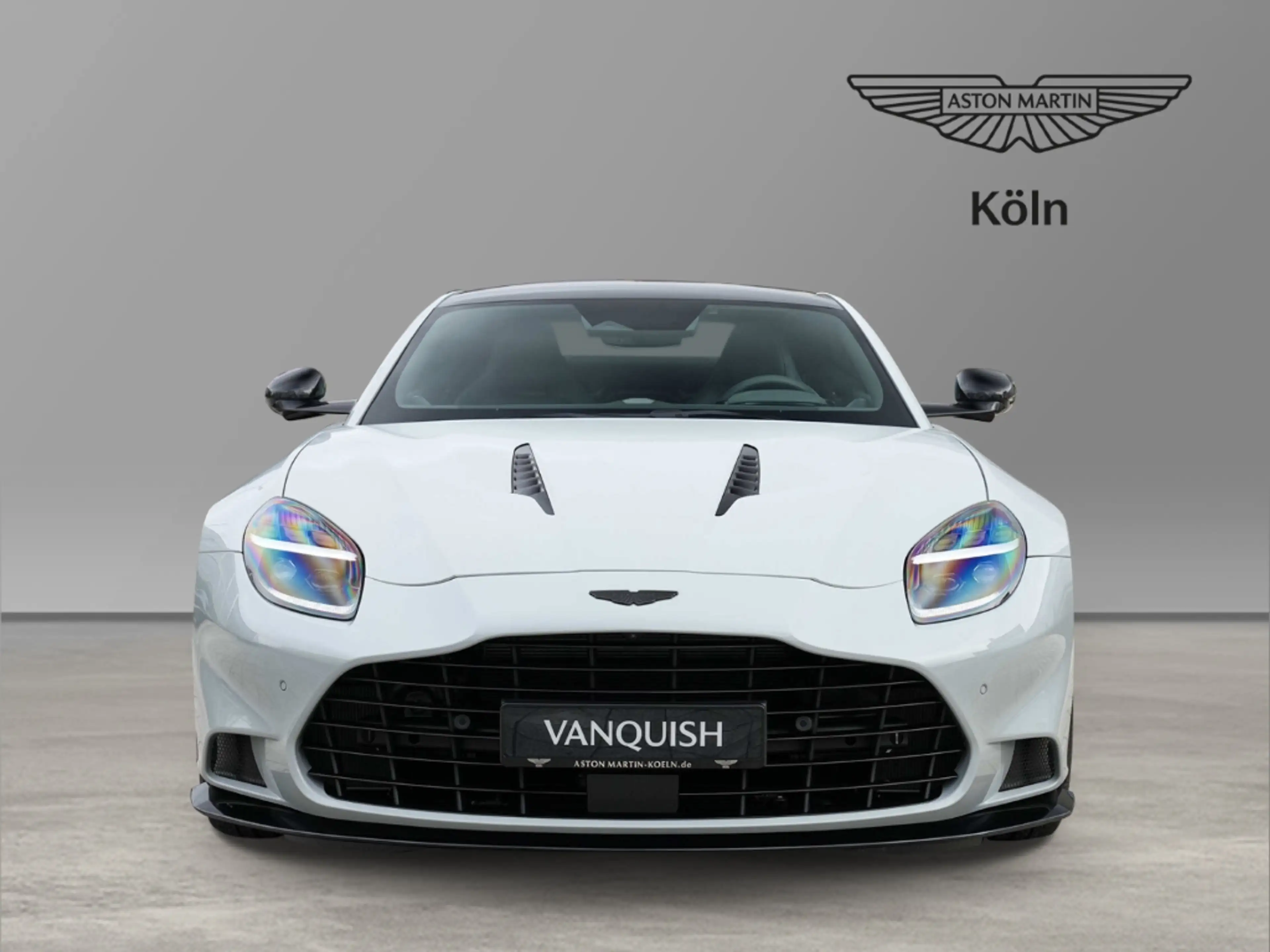 Aston Martin Vanquish V12 Coupe Apex Grey / Phantom Grey — photo 9