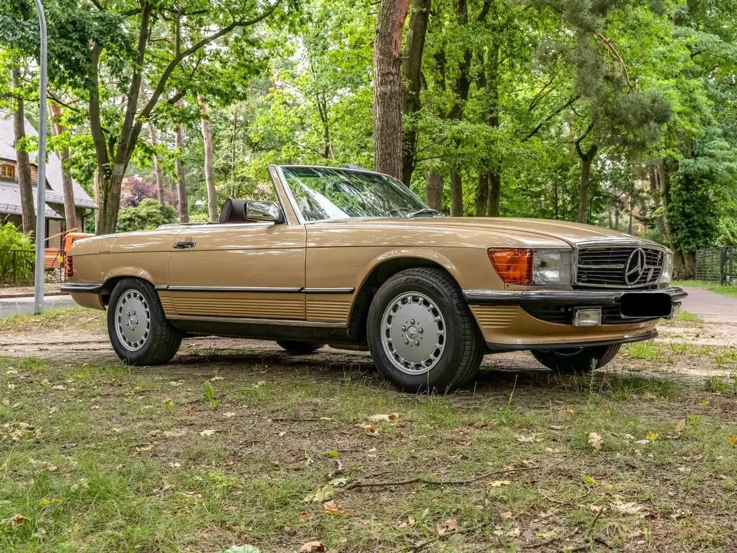 Mercedes-Benz 560 560 SL Beige - 1