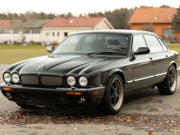 XJR
