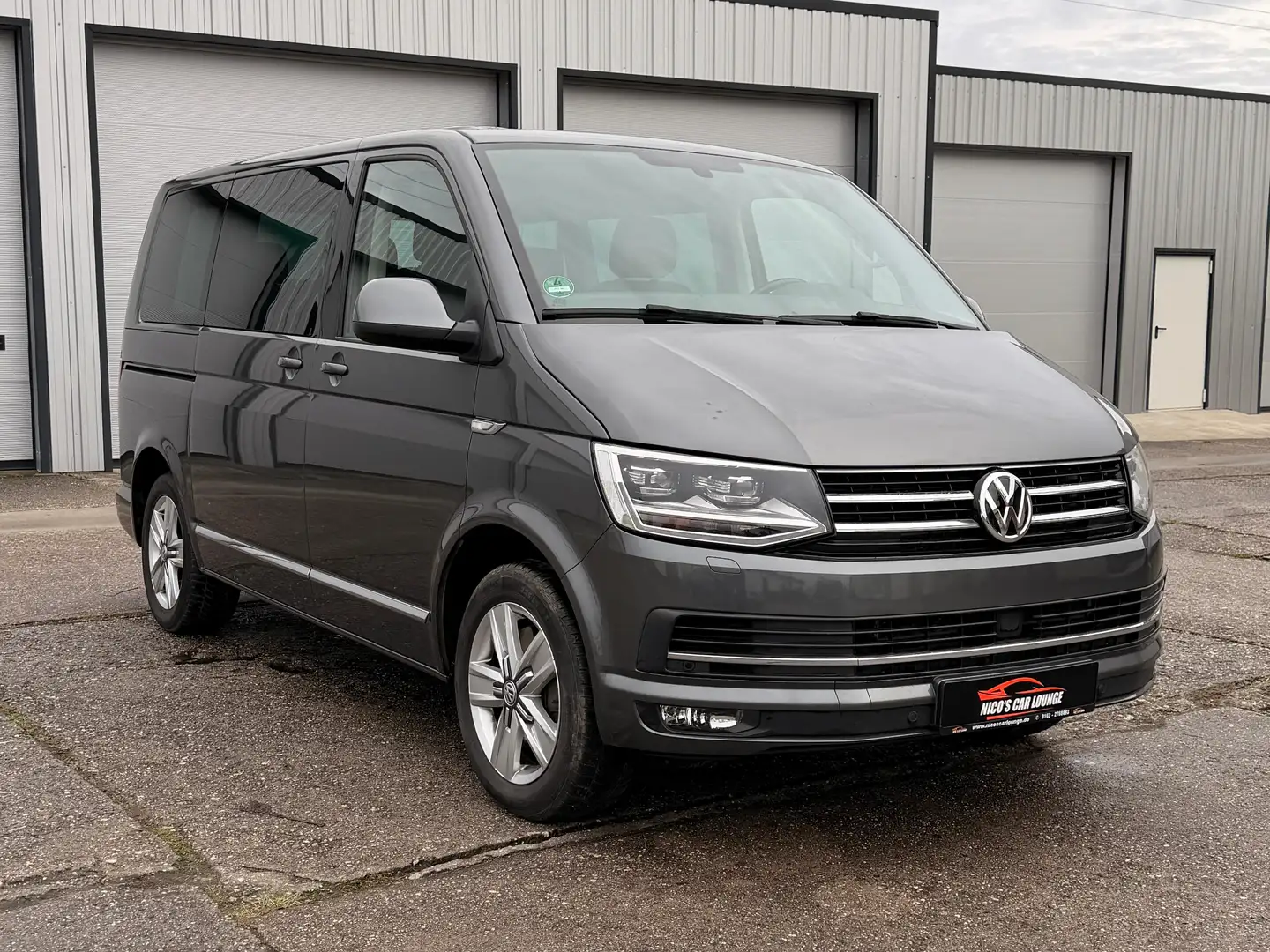 Volkswagen T6 Multivan Multivan Generation Six Grijs - 2