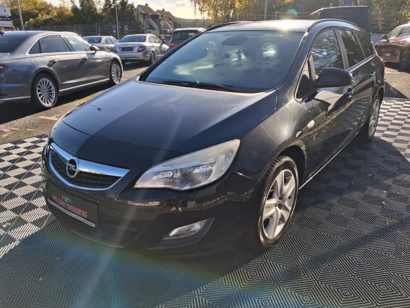 Opel Astra J Sports Tourer Design Edition Noir - 1