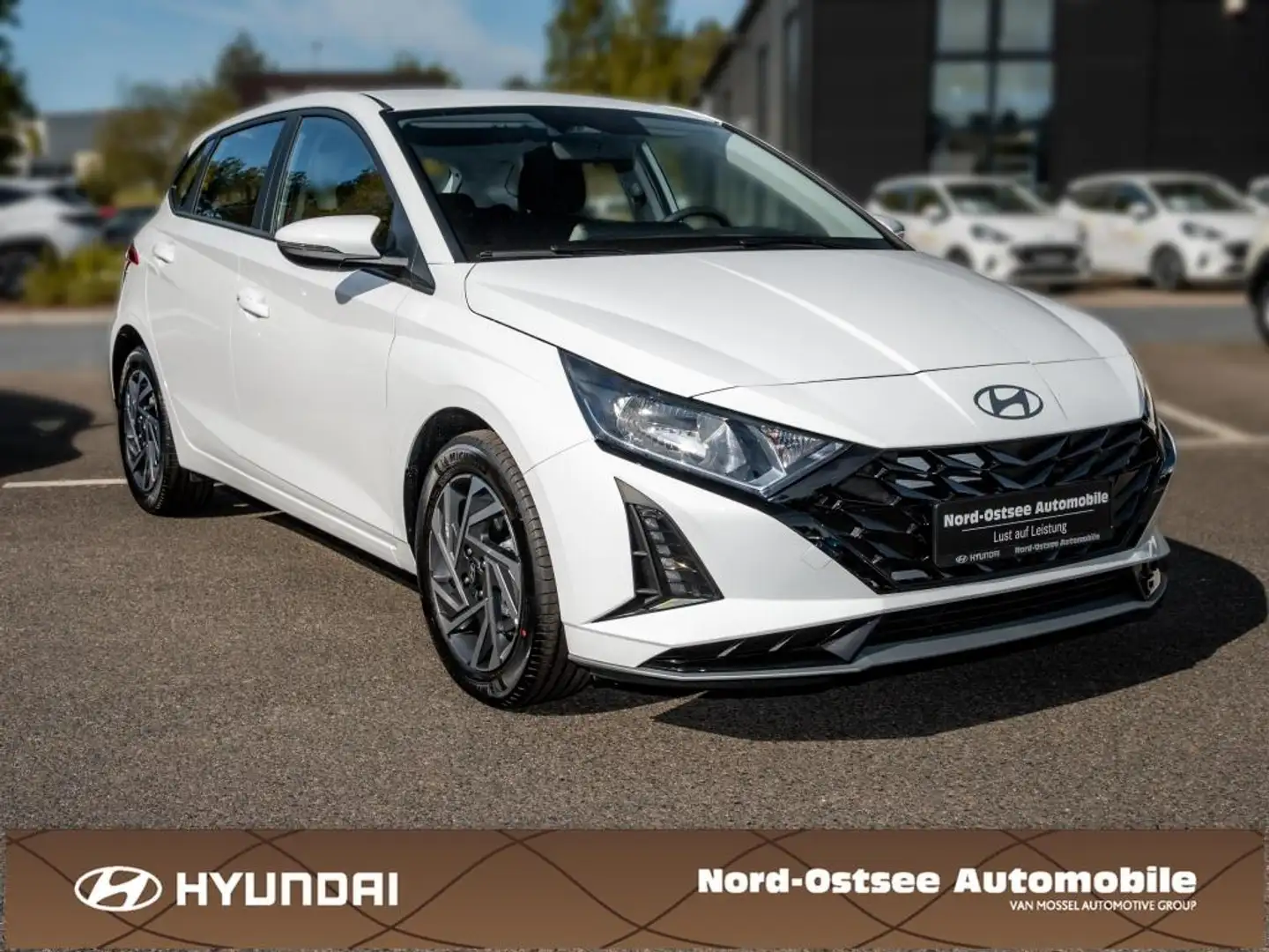 Hyundai i20 Trend KomfortP CarPlay Navi Kamera SHZ LHZ Blanc - 2