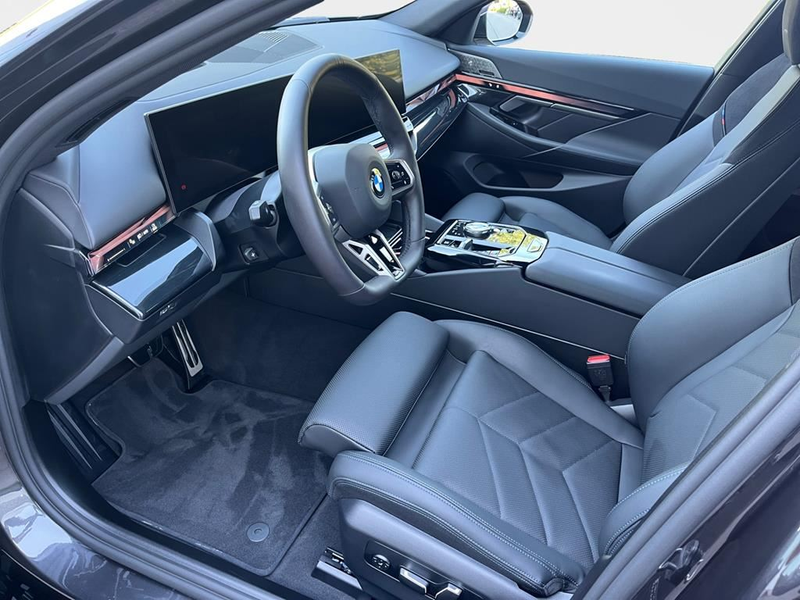 BMW 520 M Sport Pro — photo 10