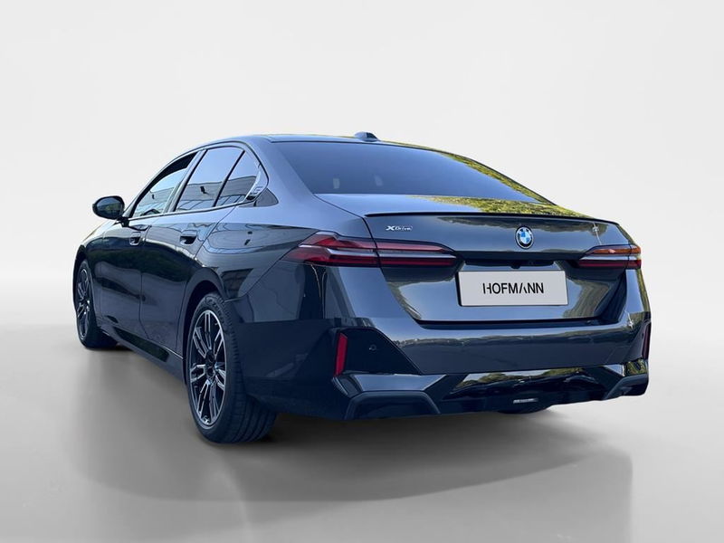 BMW 520 M Sport Pro — photo 5